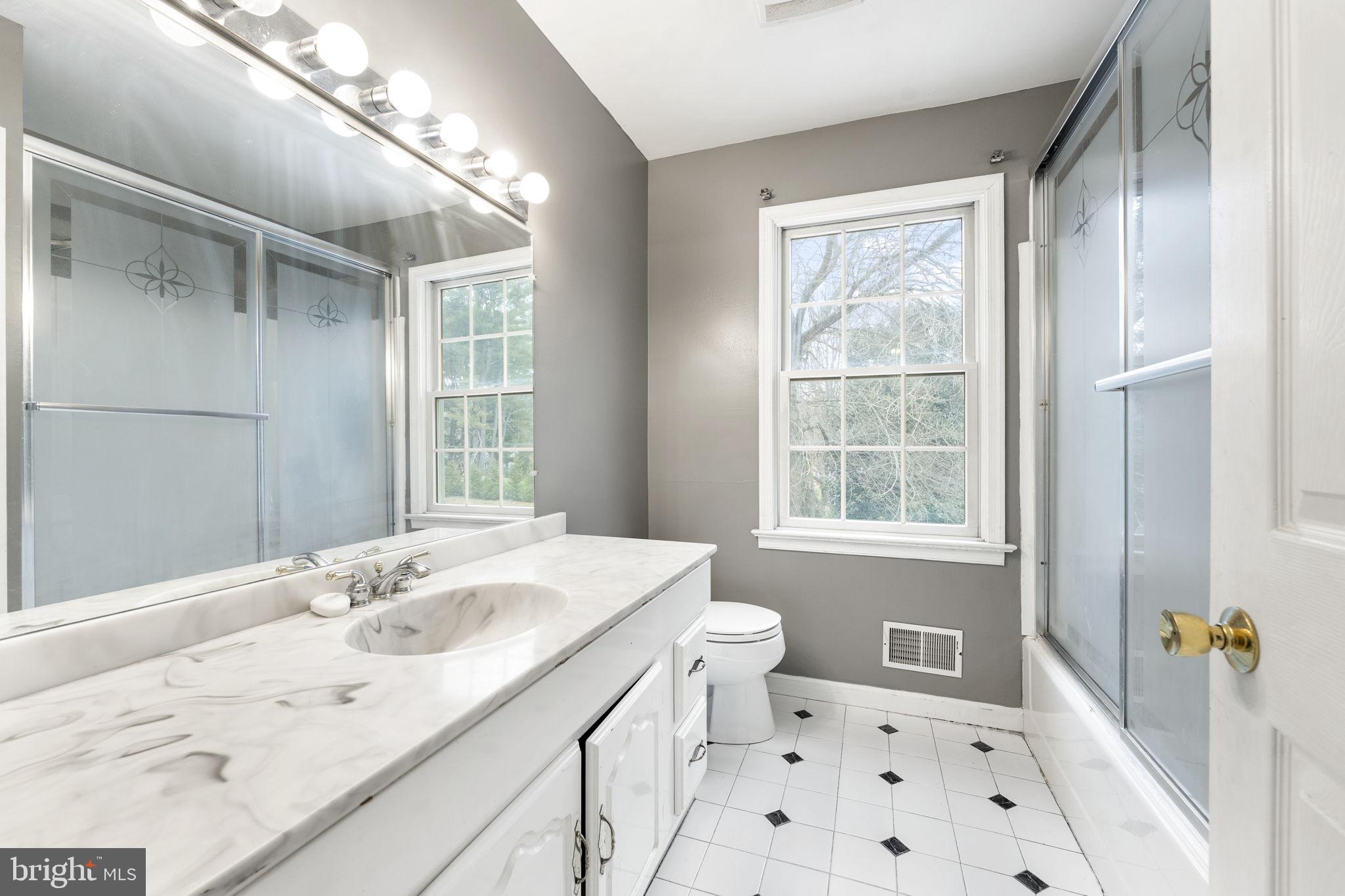 FOX BROOK - Residential