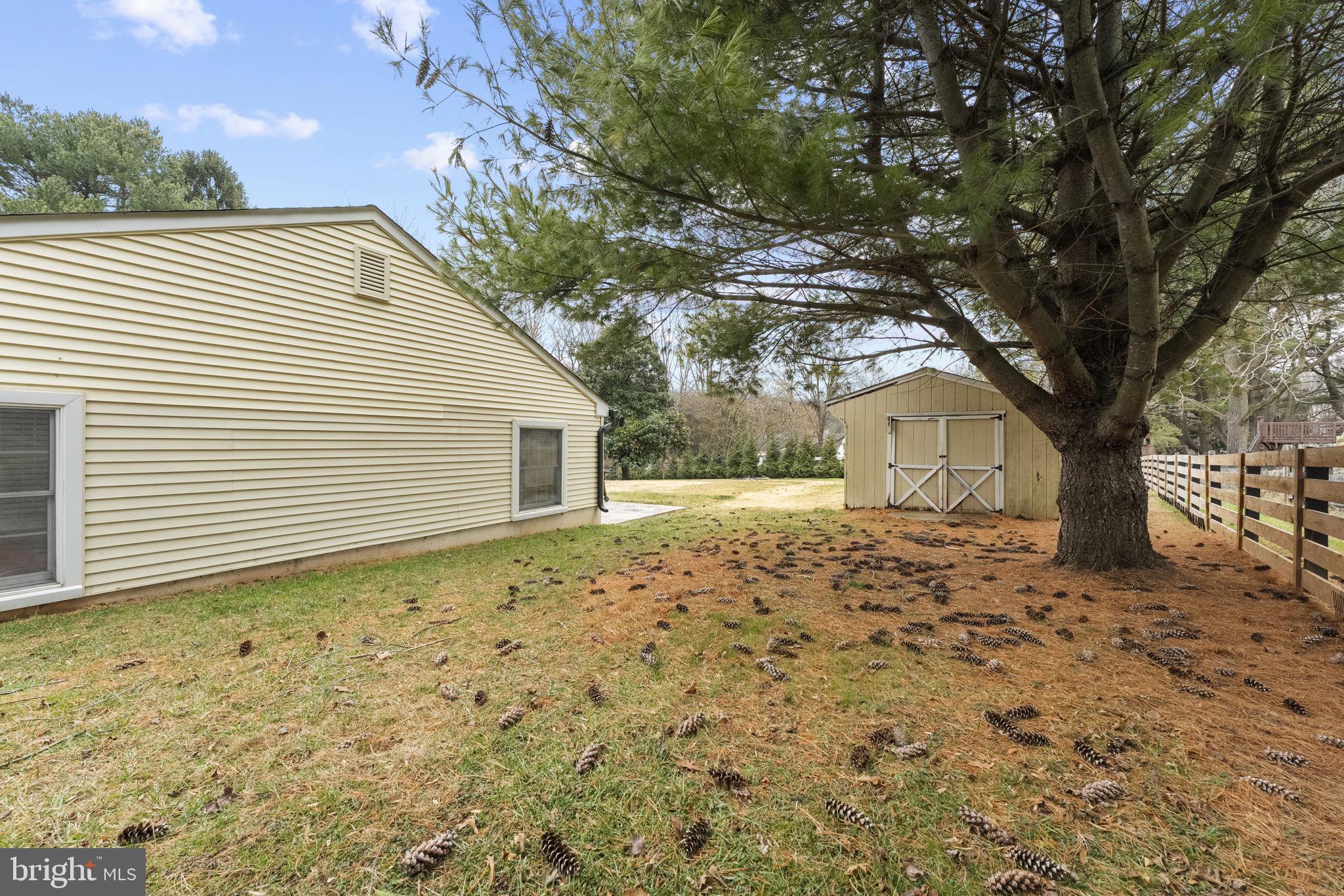 FOX BROOK - Residential