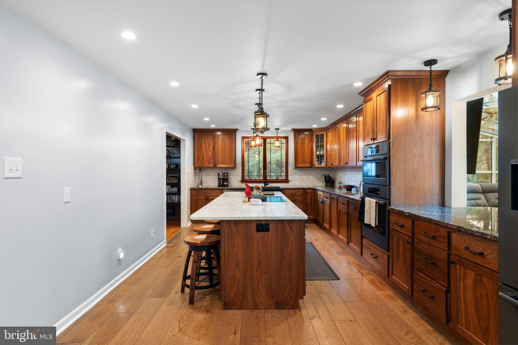 FOX BROOK - Residential