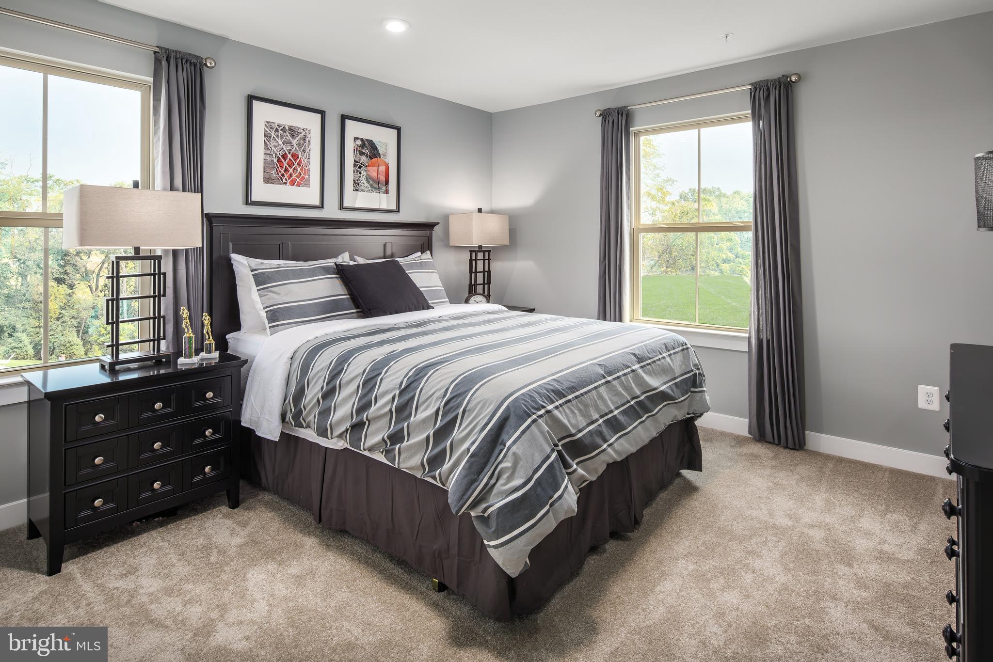 HERITAGE WOODS - Residential