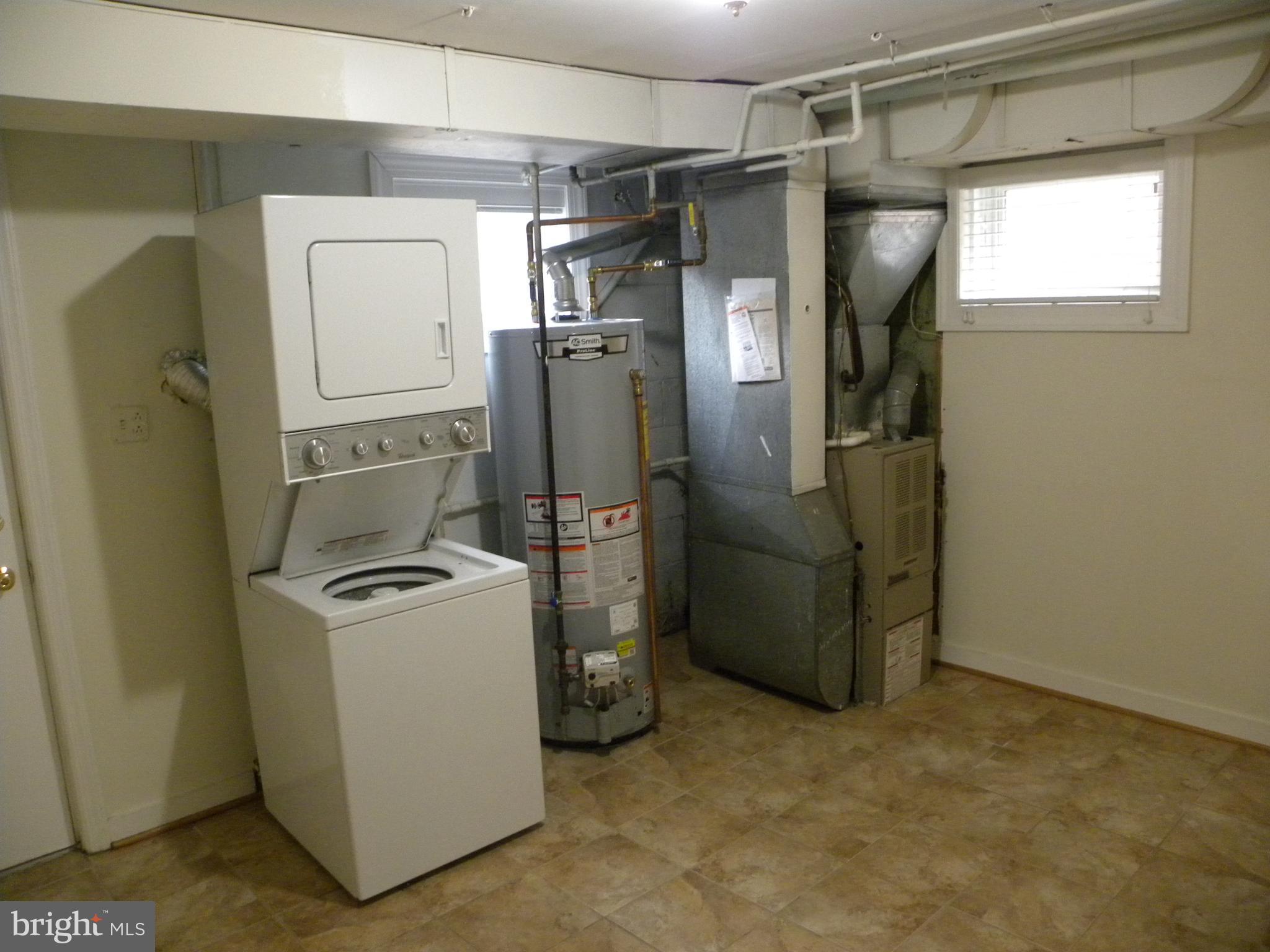 OLD TOWN - Residential Lease