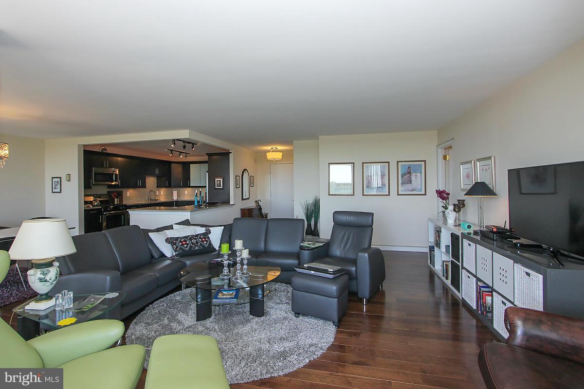 4620 NORTH PARK AVE - Residential