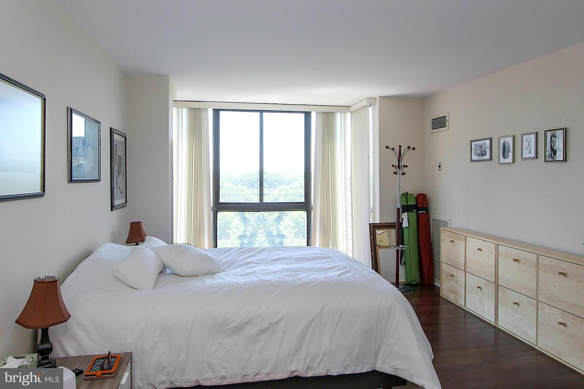 4620 NORTH PARK AVE - Residential