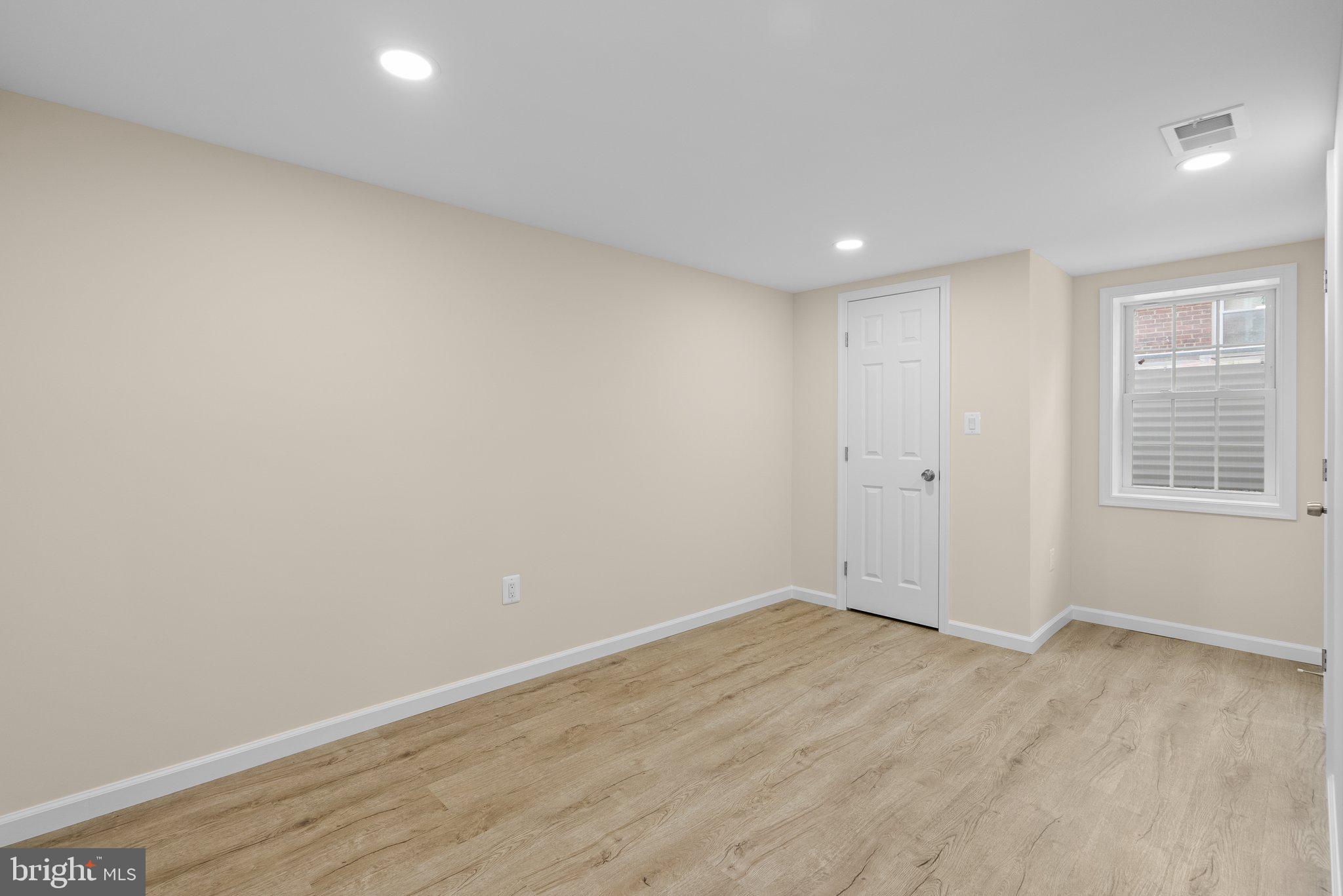 MCKENNEY HILLS - Residential Lease