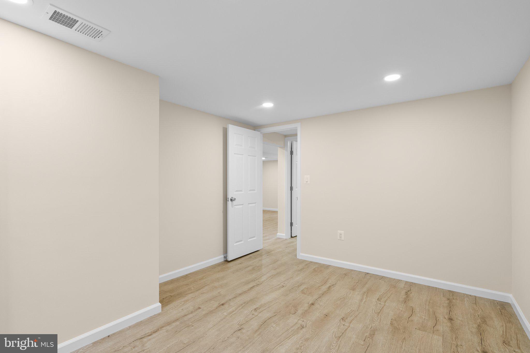 MCKENNEY HILLS - Residential Lease