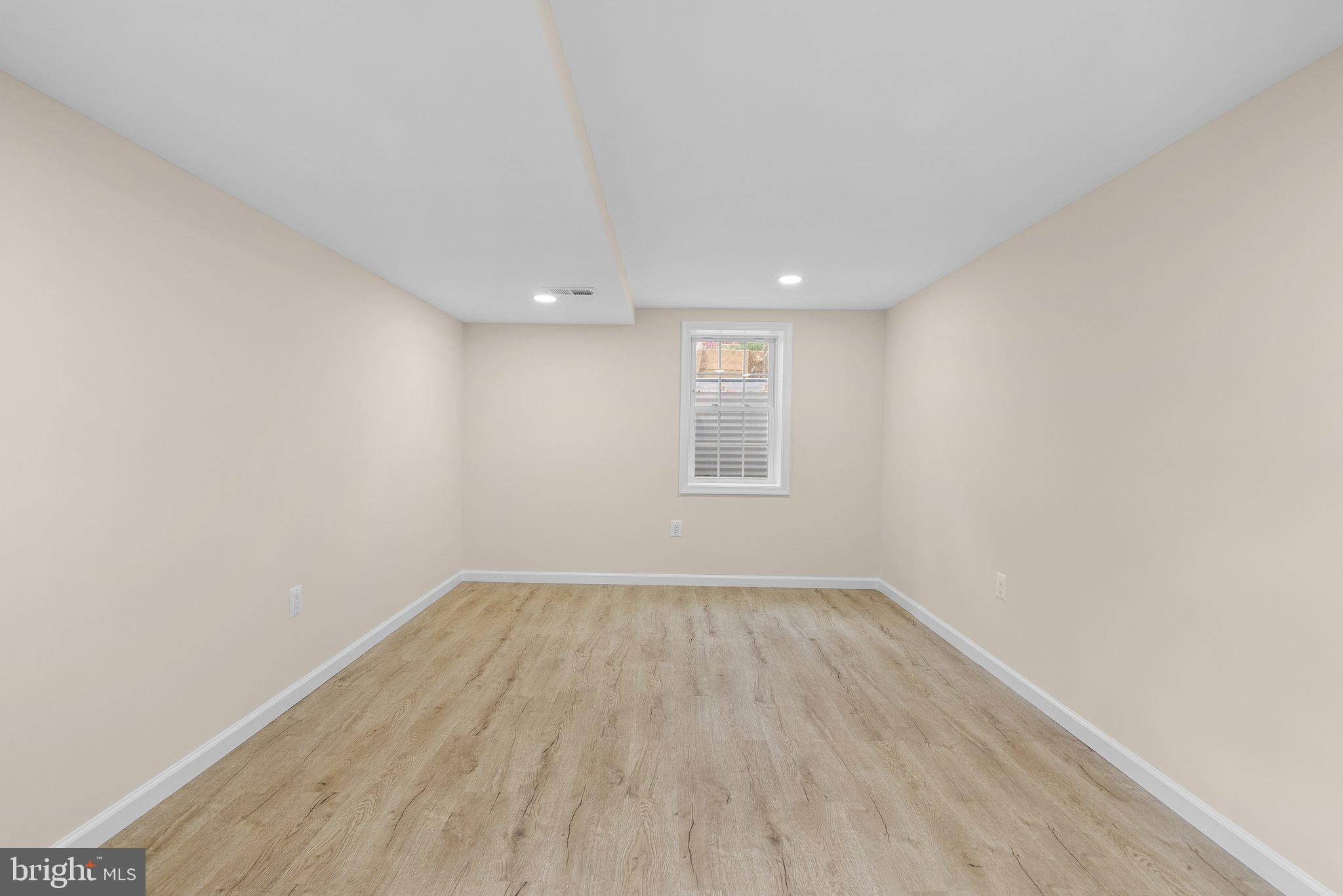 MCKENNEY HILLS - Residential Lease