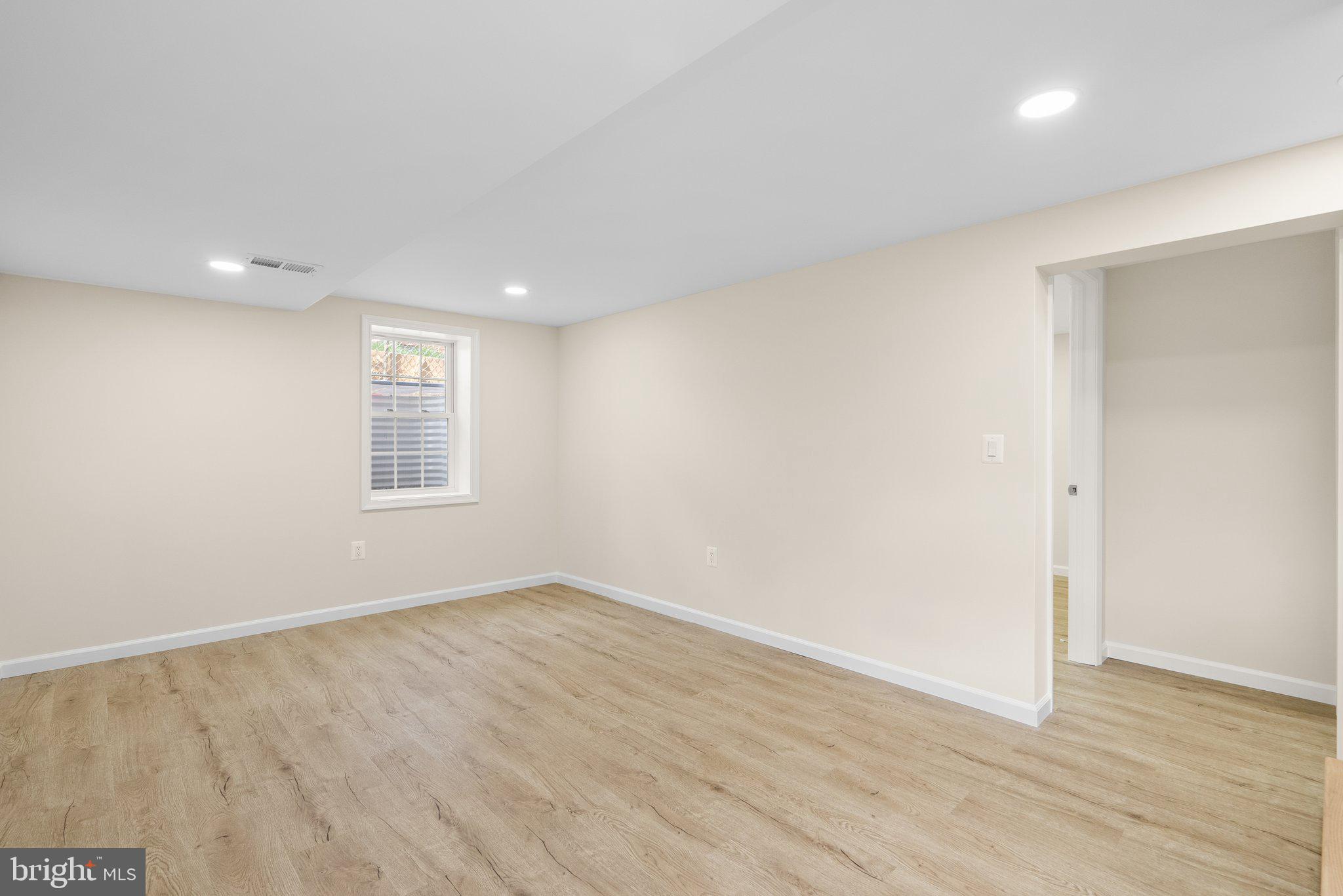 MCKENNEY HILLS - Residential Lease