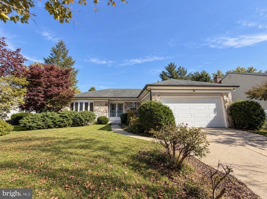 8 W BROOK DR, CHERRY HILL, NJ 08003 - Image 3e286fb96a547d435a84c75ca97b2f0d/2853204008