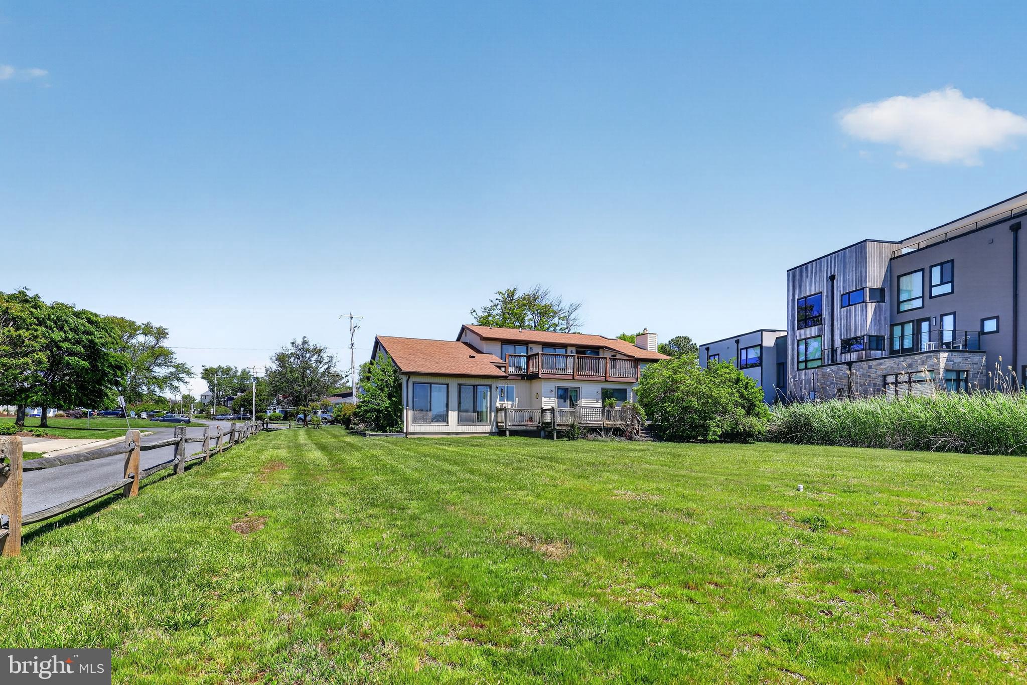 SEABREEZE DEV - Residential