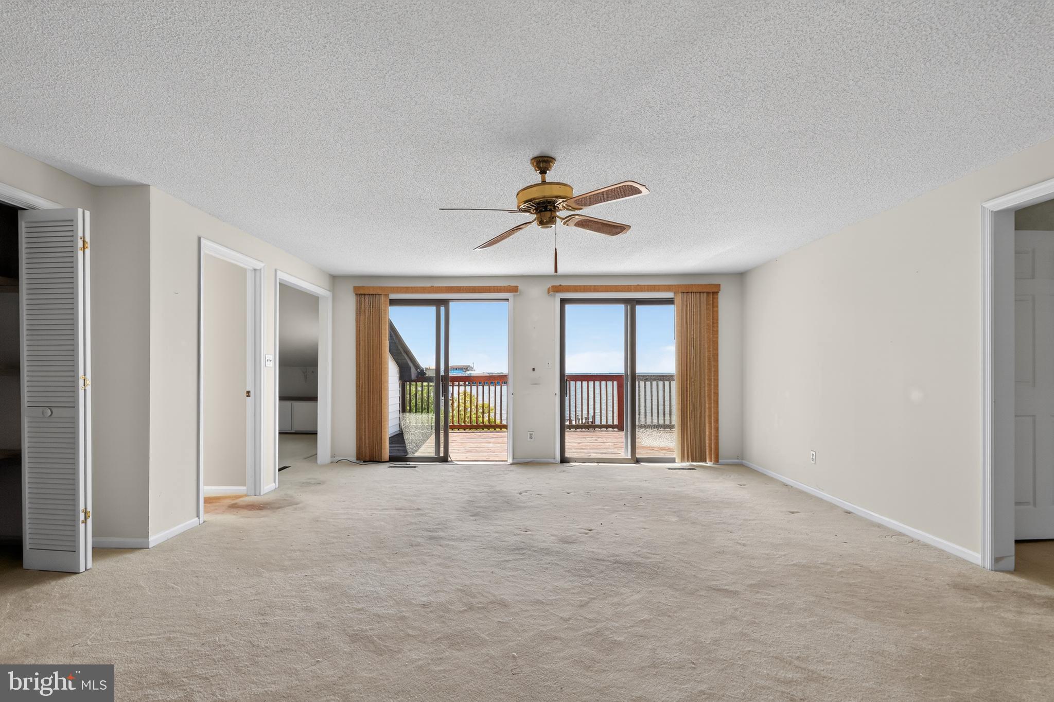 SEABREEZE DEV - Residential