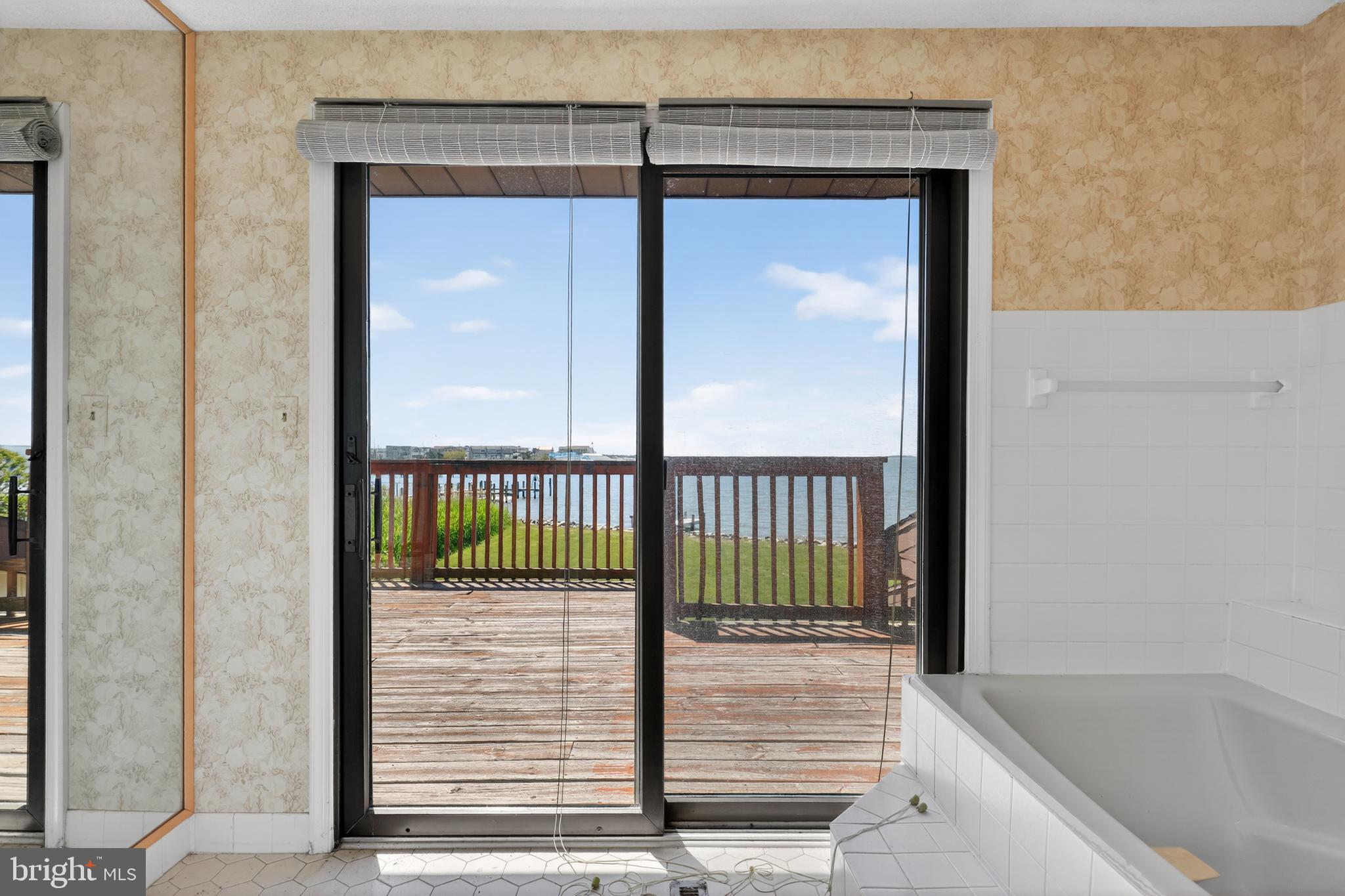 SEABREEZE DEV - Residential