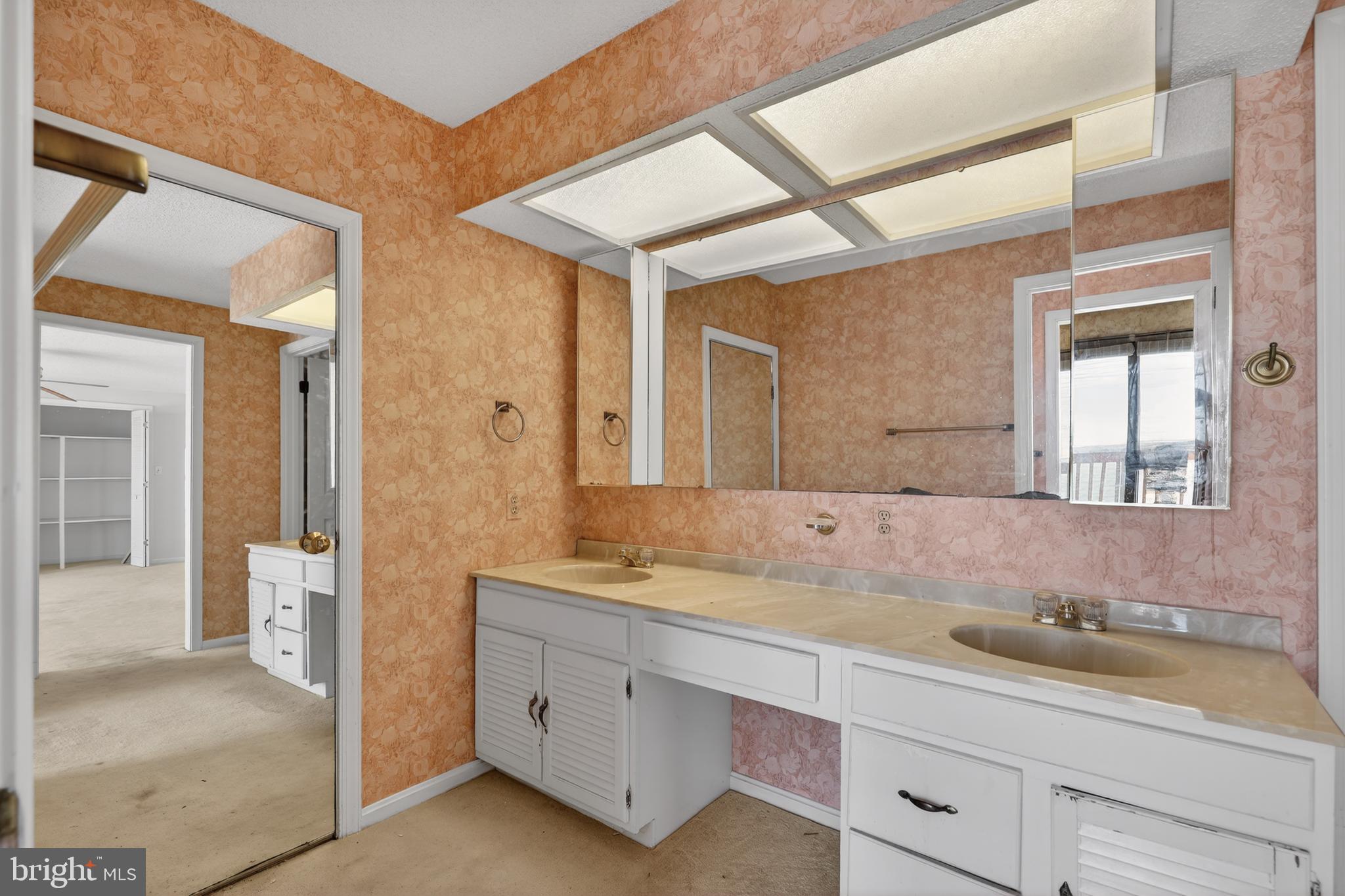 SEABREEZE DEV - Residential