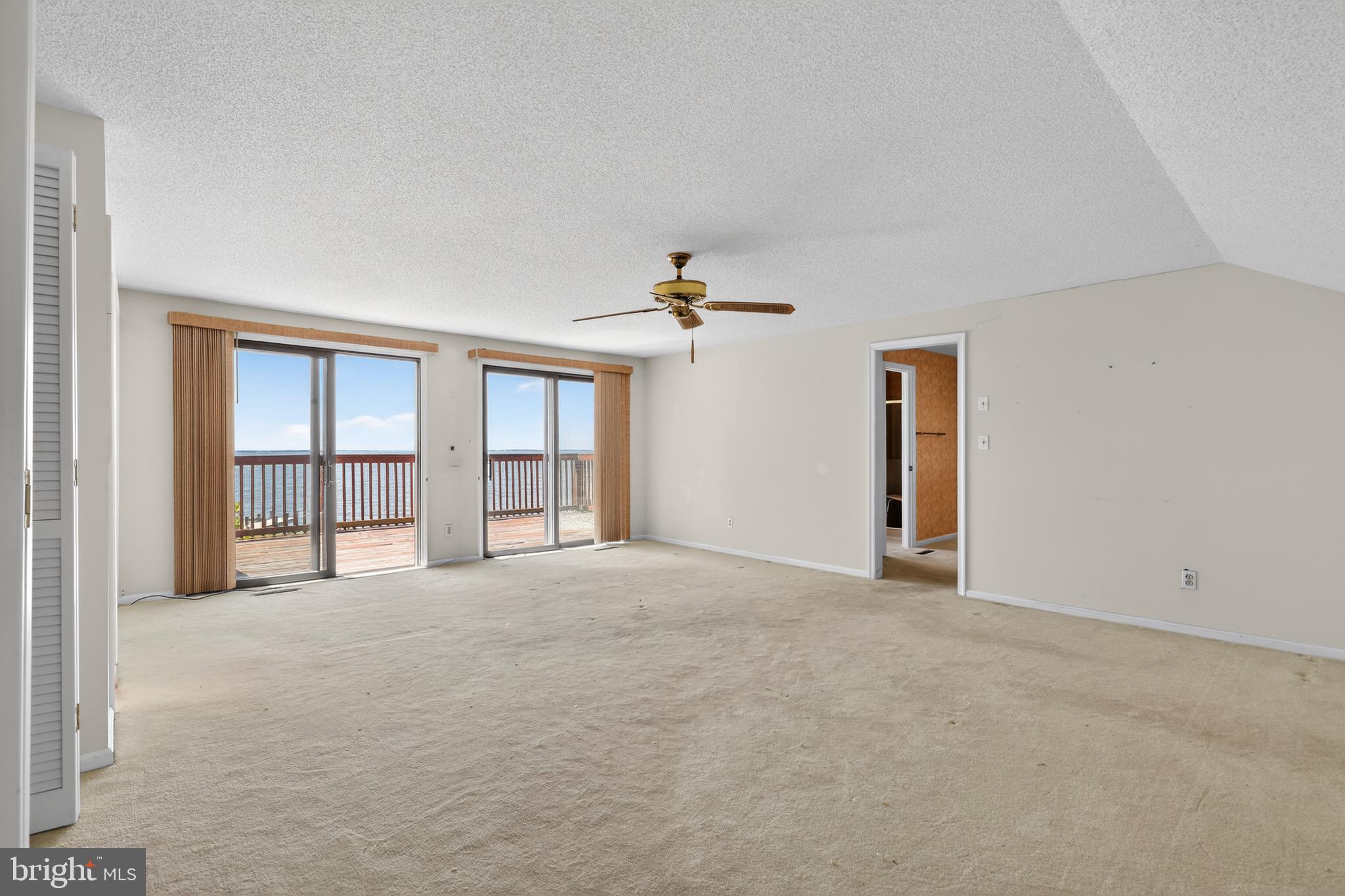SEABREEZE DEV - Residential