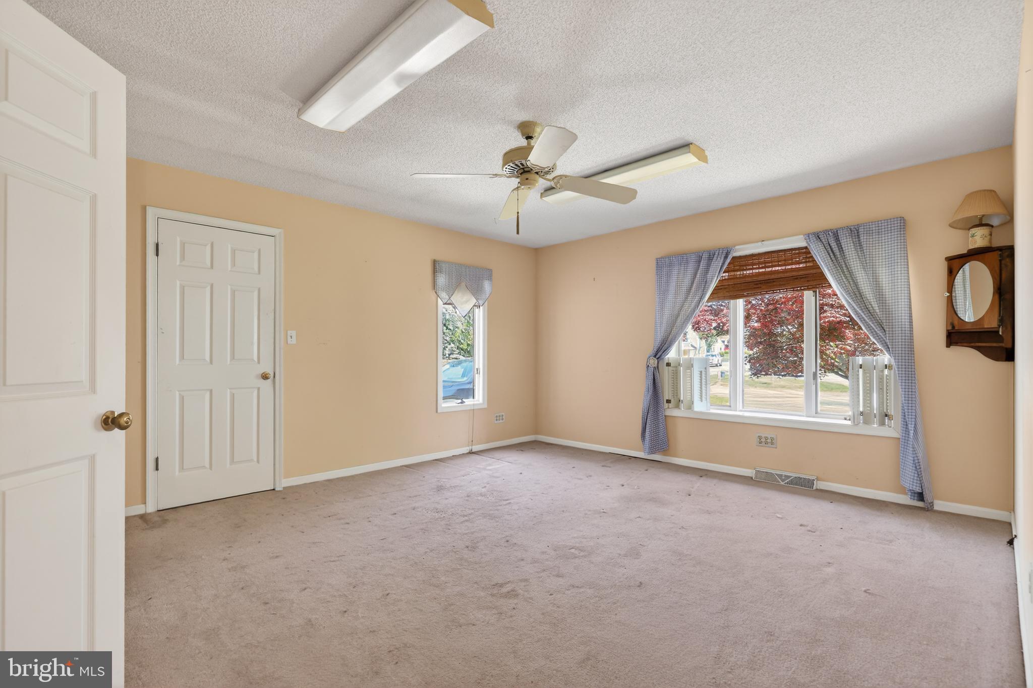 SEABREEZE DEV - Residential