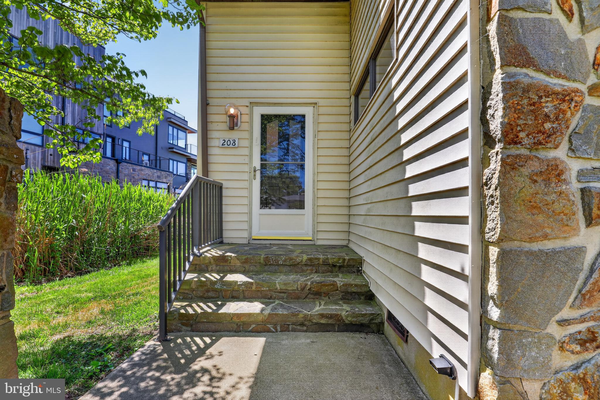 SEABREEZE DEV - Residential