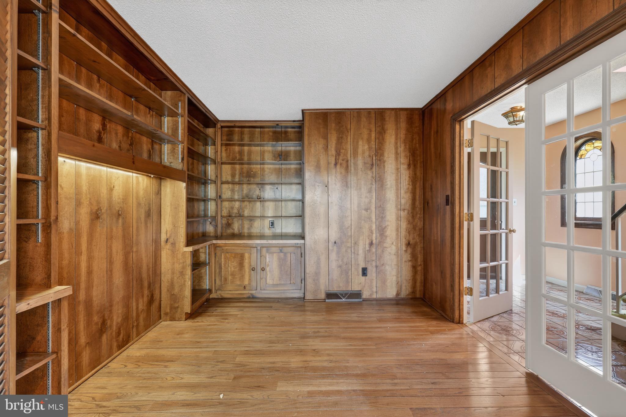 SEABREEZE DEV - Residential