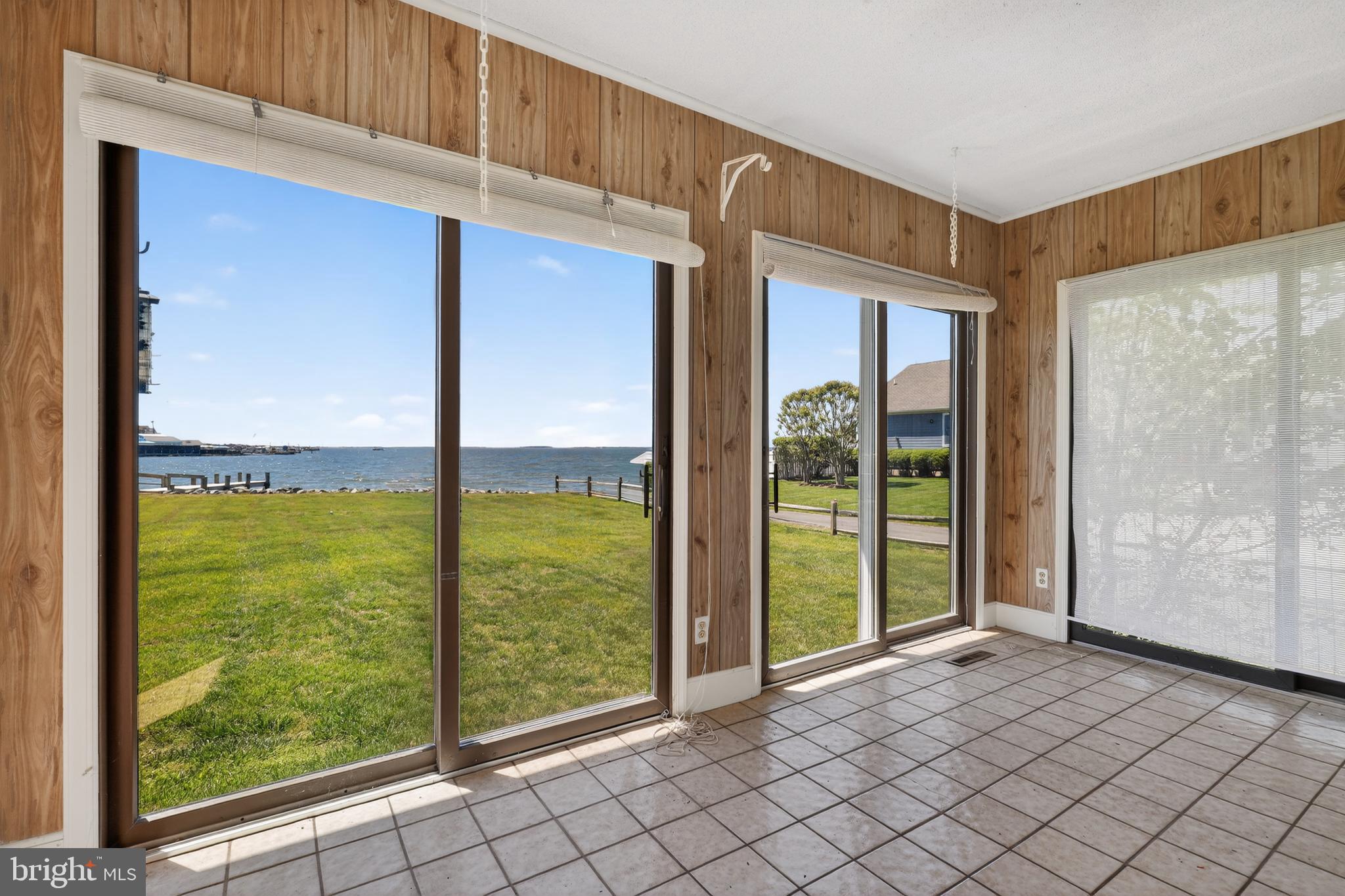 SEABREEZE DEV - Residential