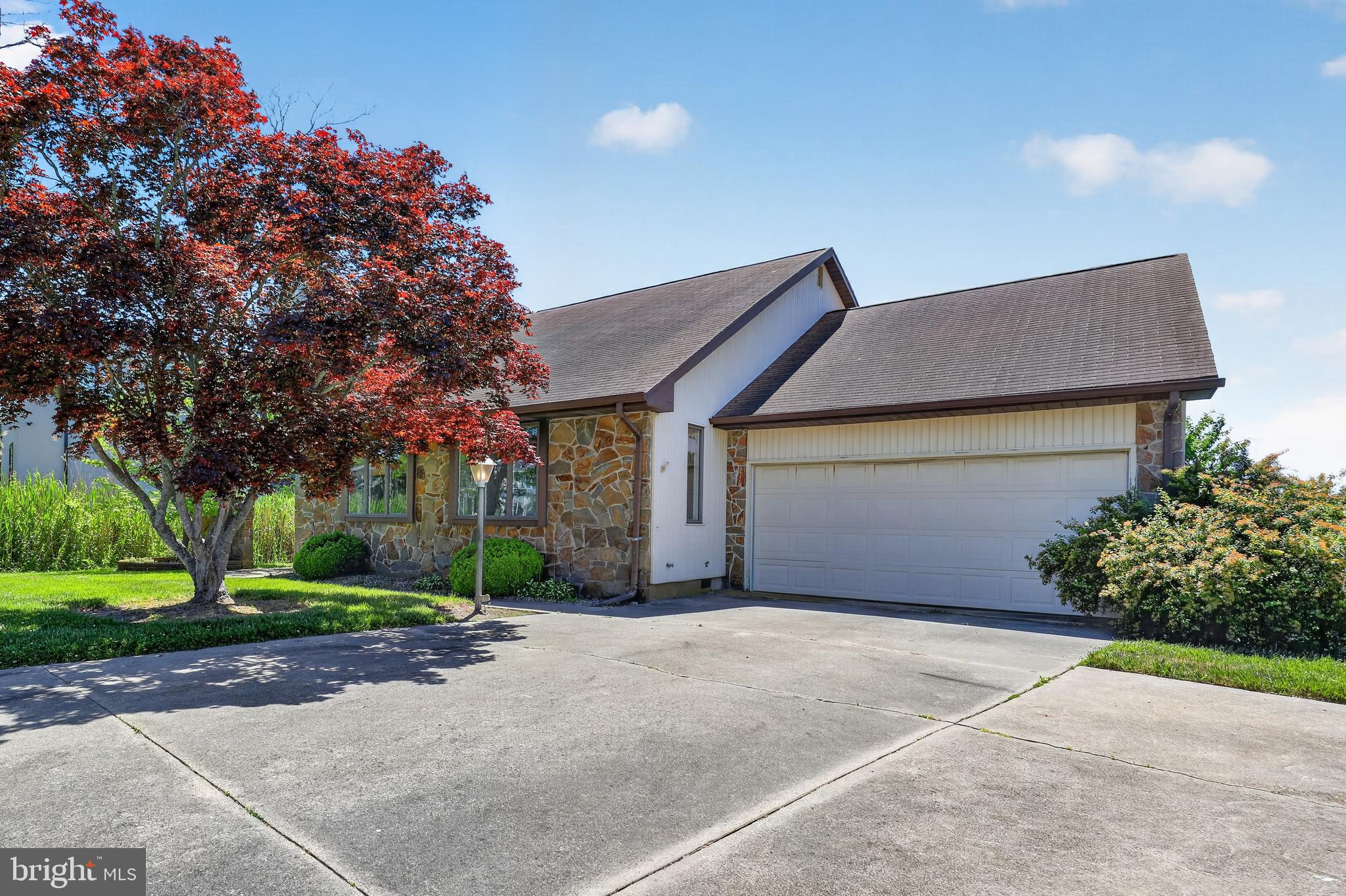 SEABREEZE DEV - Residential