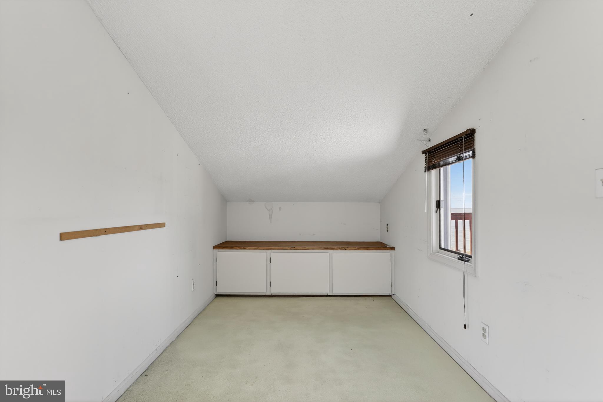 SEABREEZE DEV - Residential