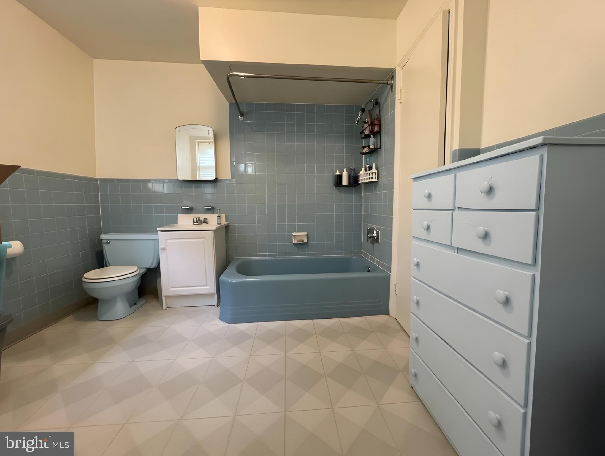 790 S FRONT STREET R1