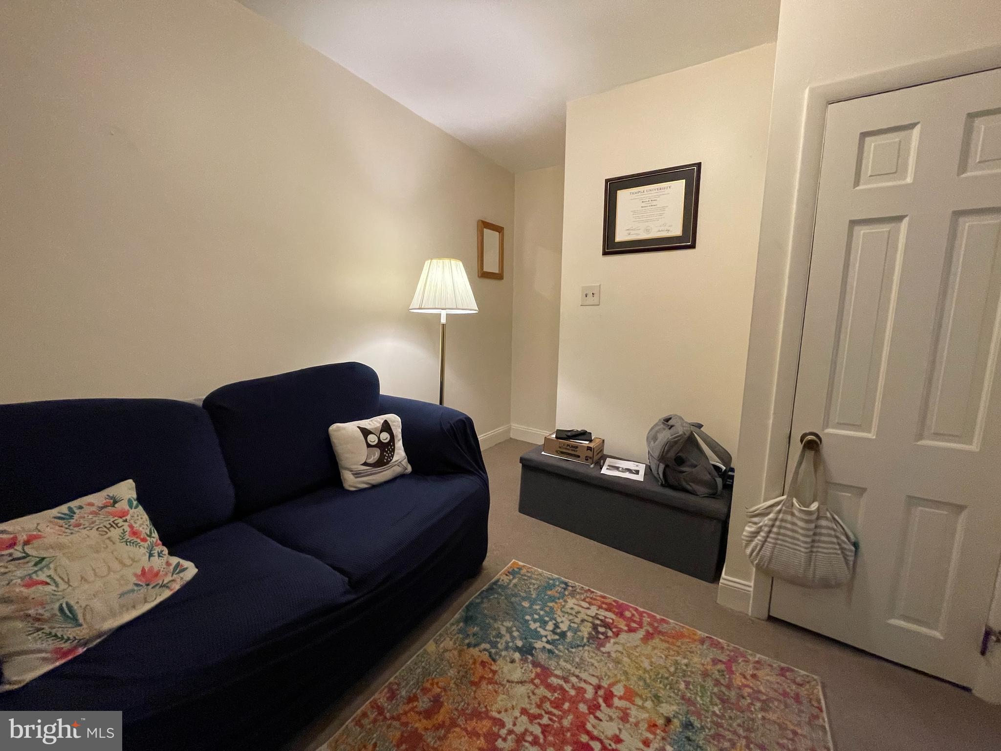 QUEEN VILLAGE - Residential Lease