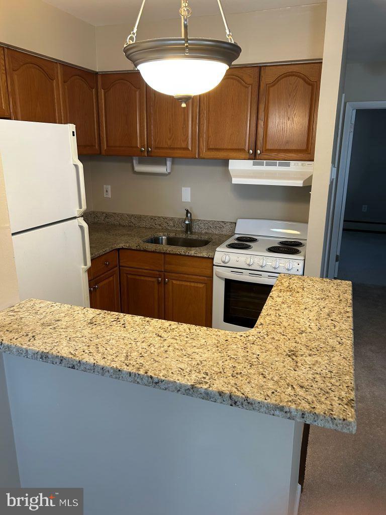 ASTON ARMS - Residential