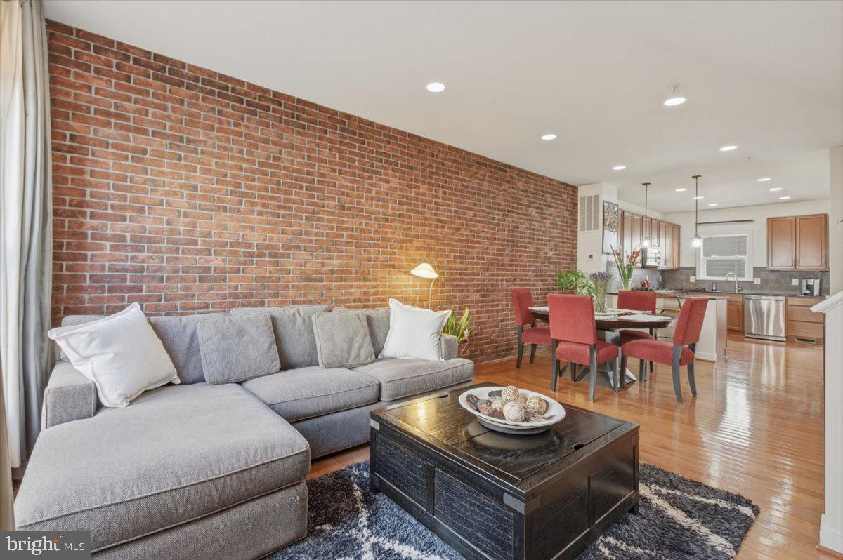 12183 WAVELAND STREET