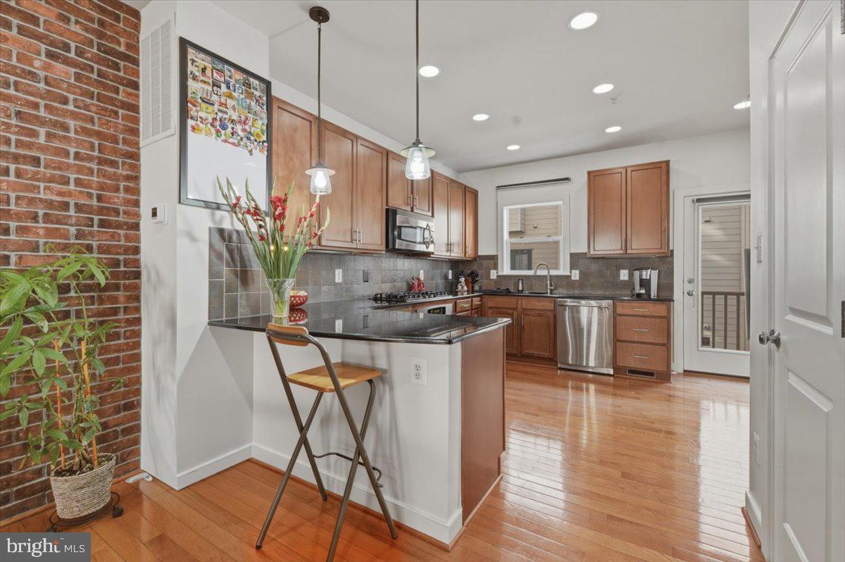 12183 WAVELAND STREET