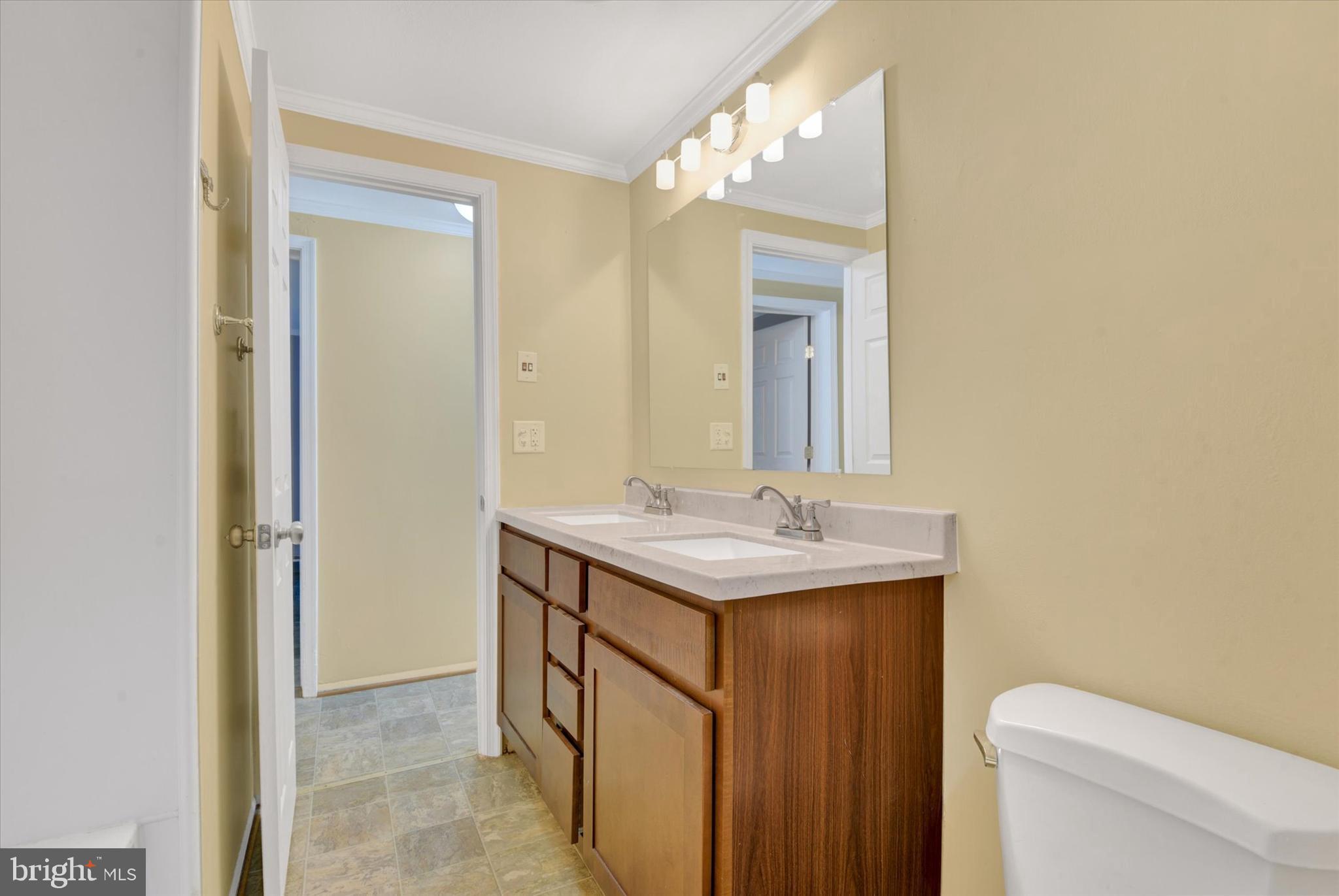 WINFIELD - Residential