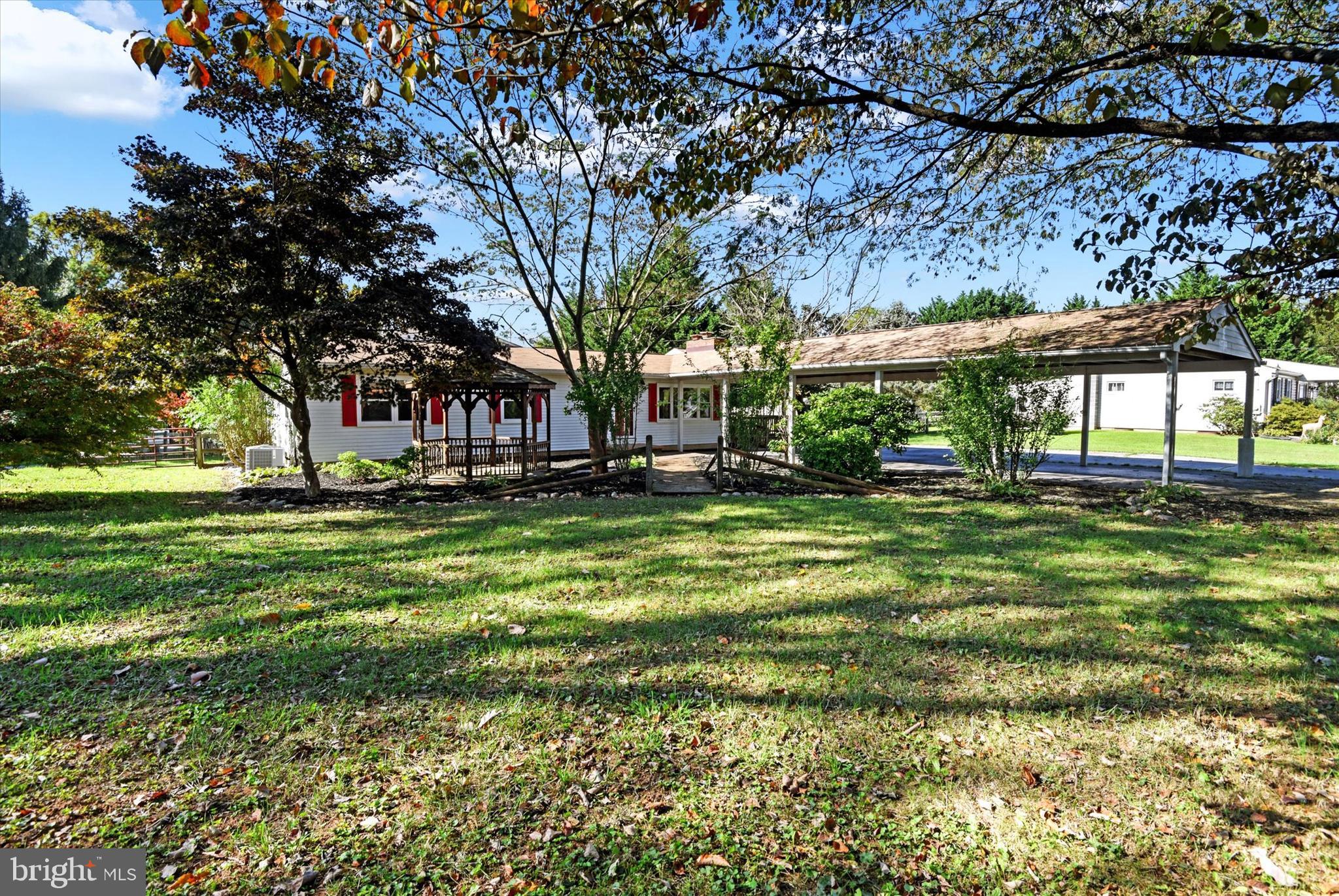 WINFIELD - Residential