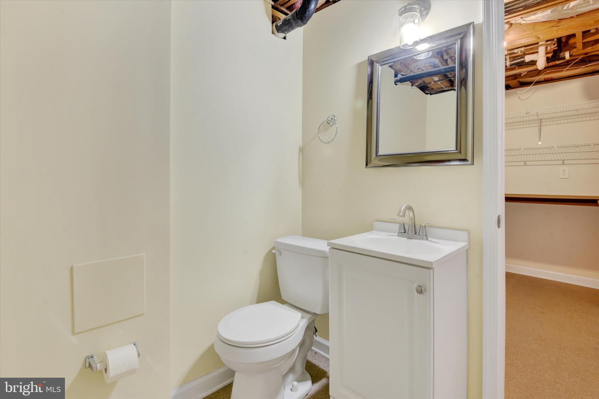 WINFIELD - Residential