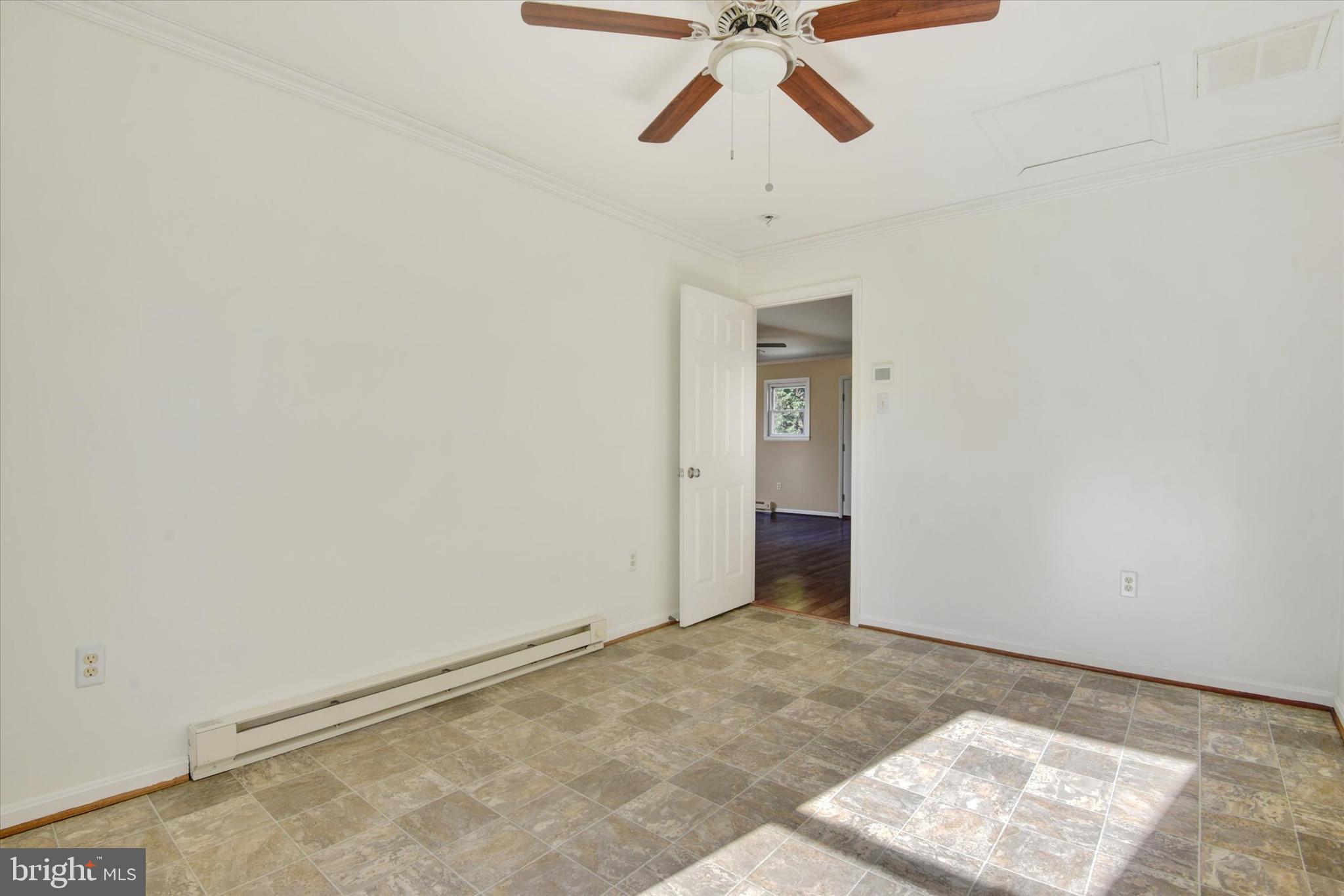 WINFIELD - Residential