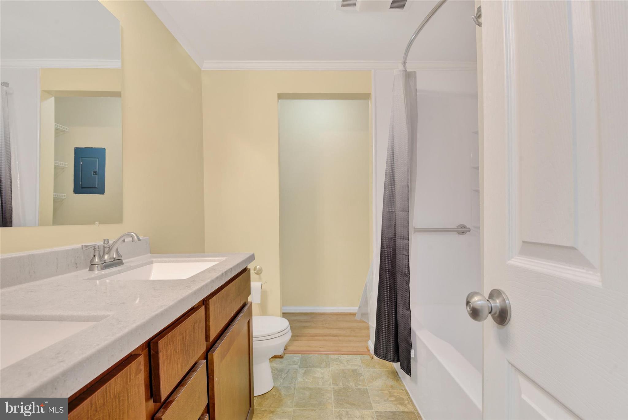 WINFIELD - Residential