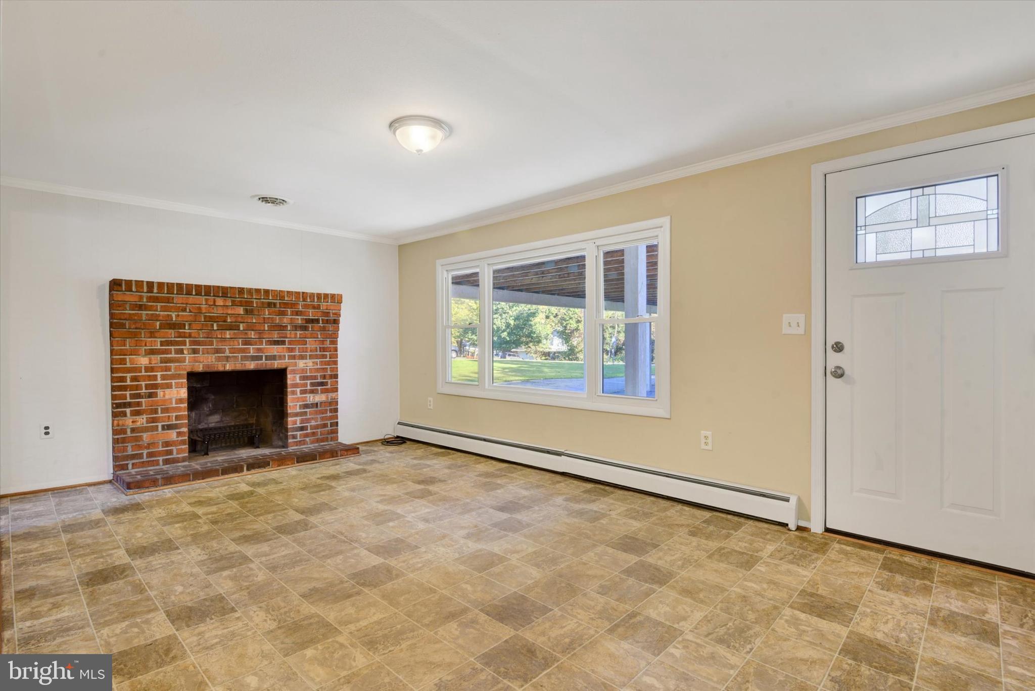 WINFIELD - Residential