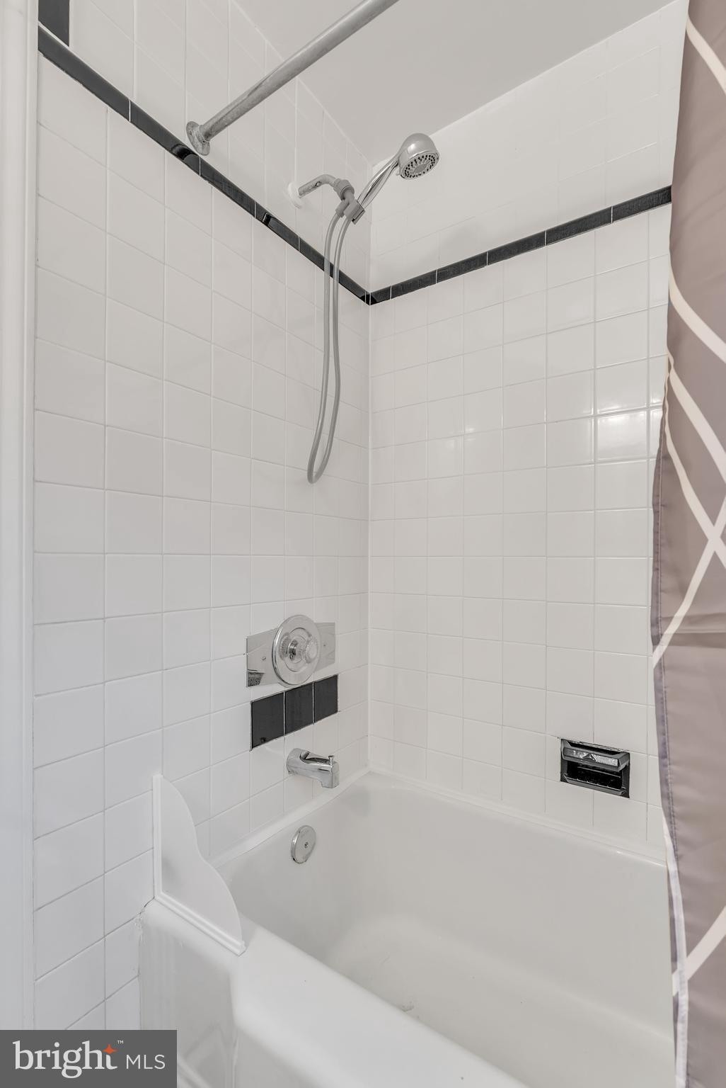 ORCHARDALE - Residential Lease