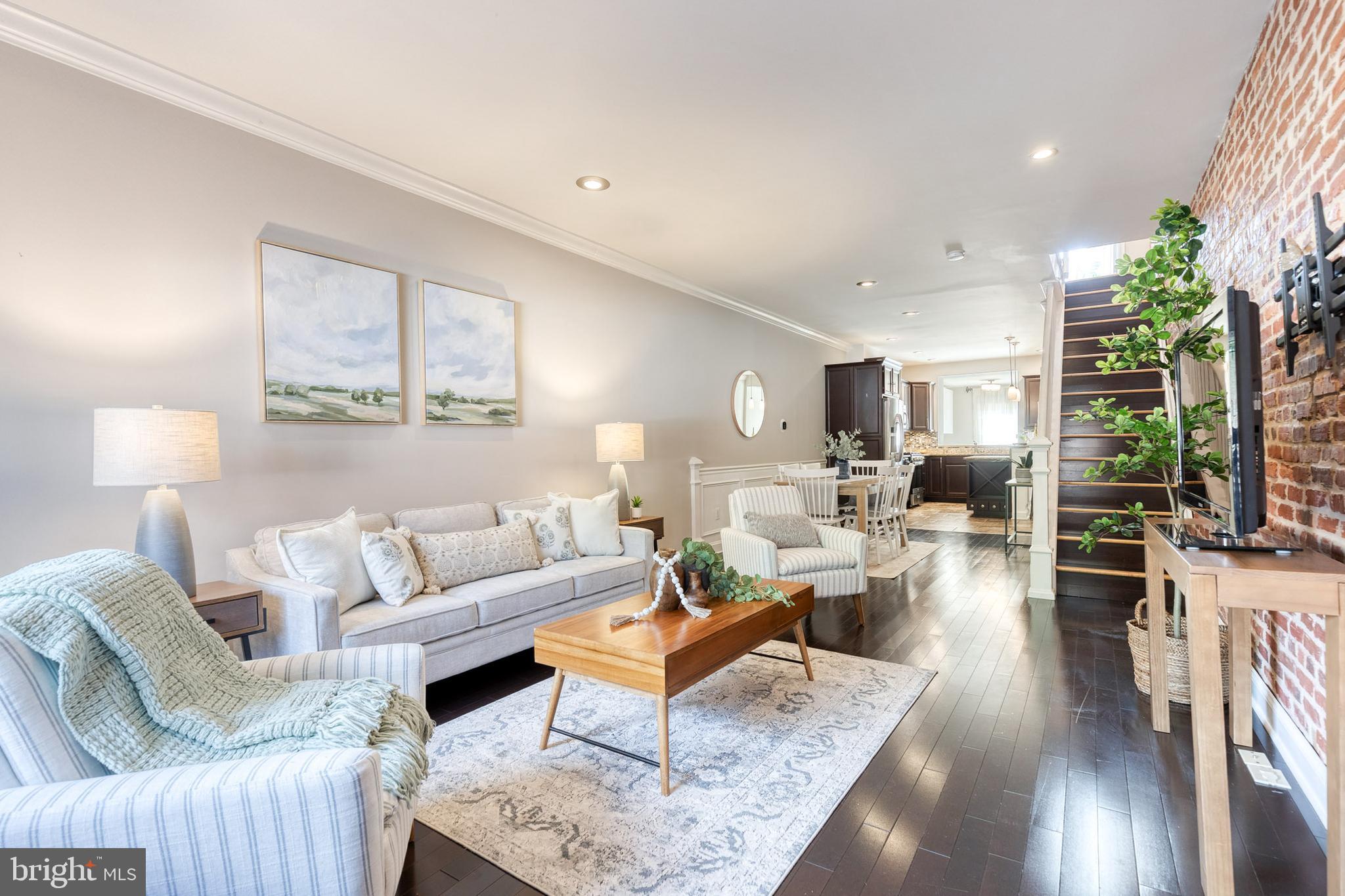 HIGHLANDTOWN - Residential