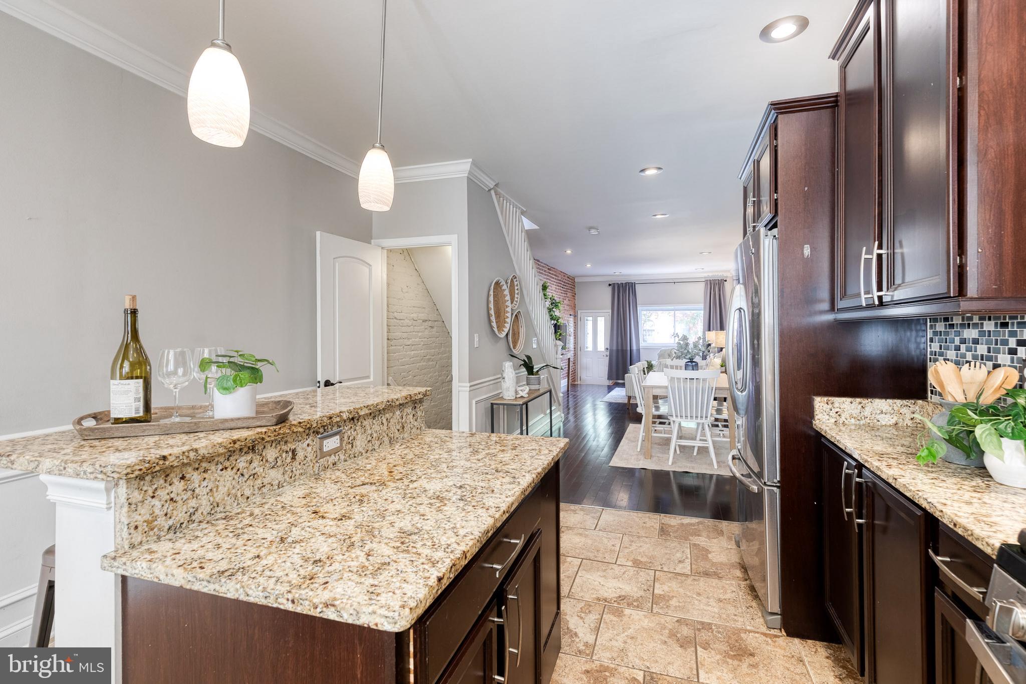 HIGHLANDTOWN - Residential