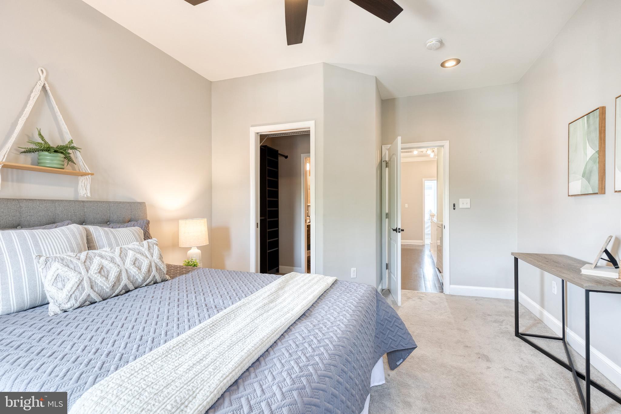 HIGHLANDTOWN - Residential