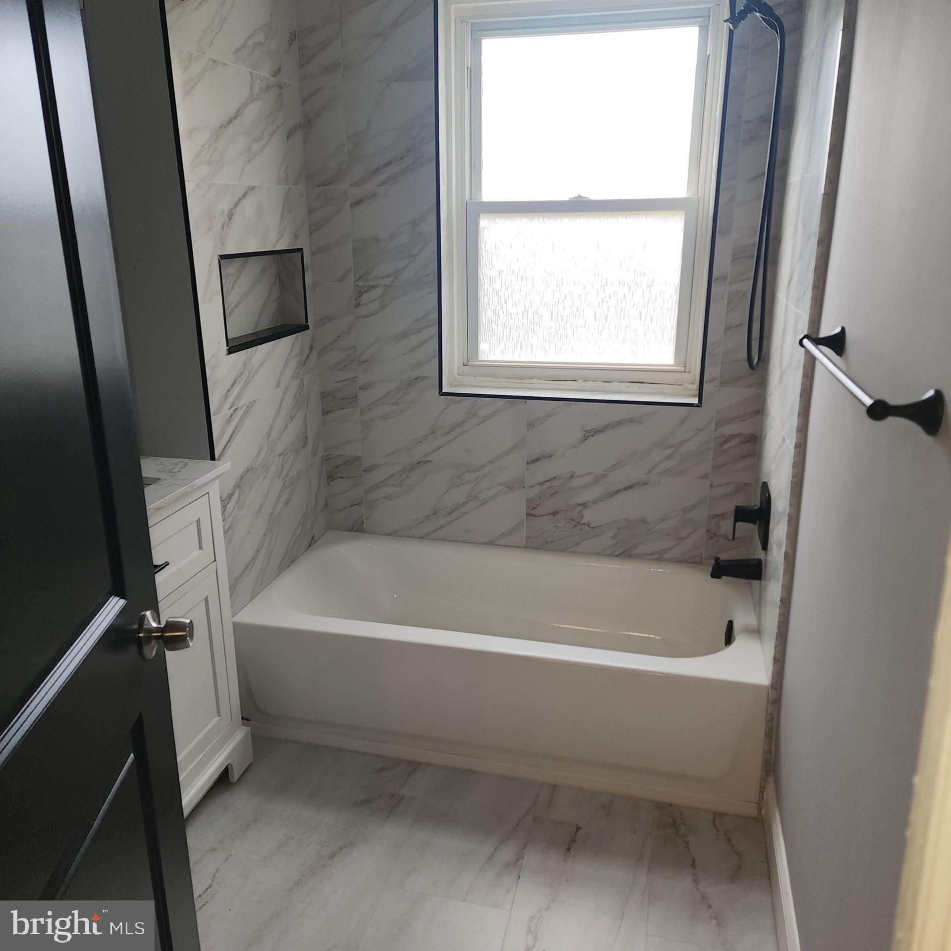 BROOKLYN PARK - Residential Lease