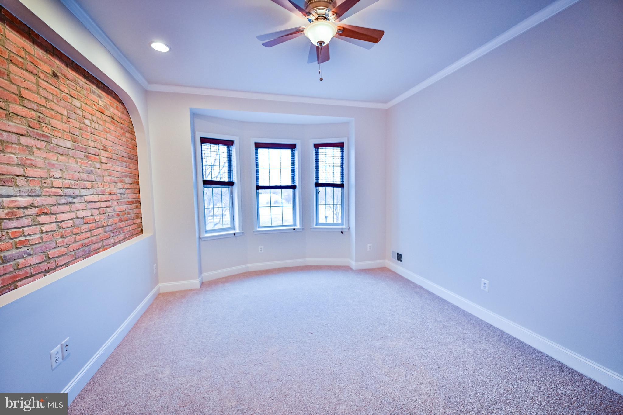 HIGHLANDTOWN - Residential