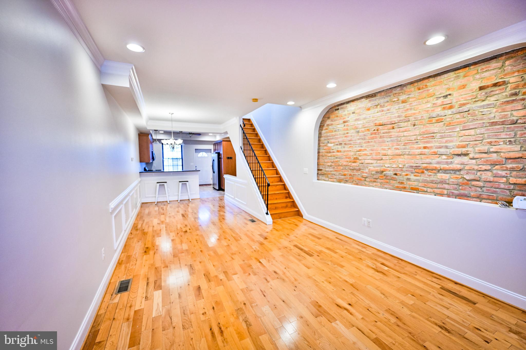 HIGHLANDTOWN - Residential