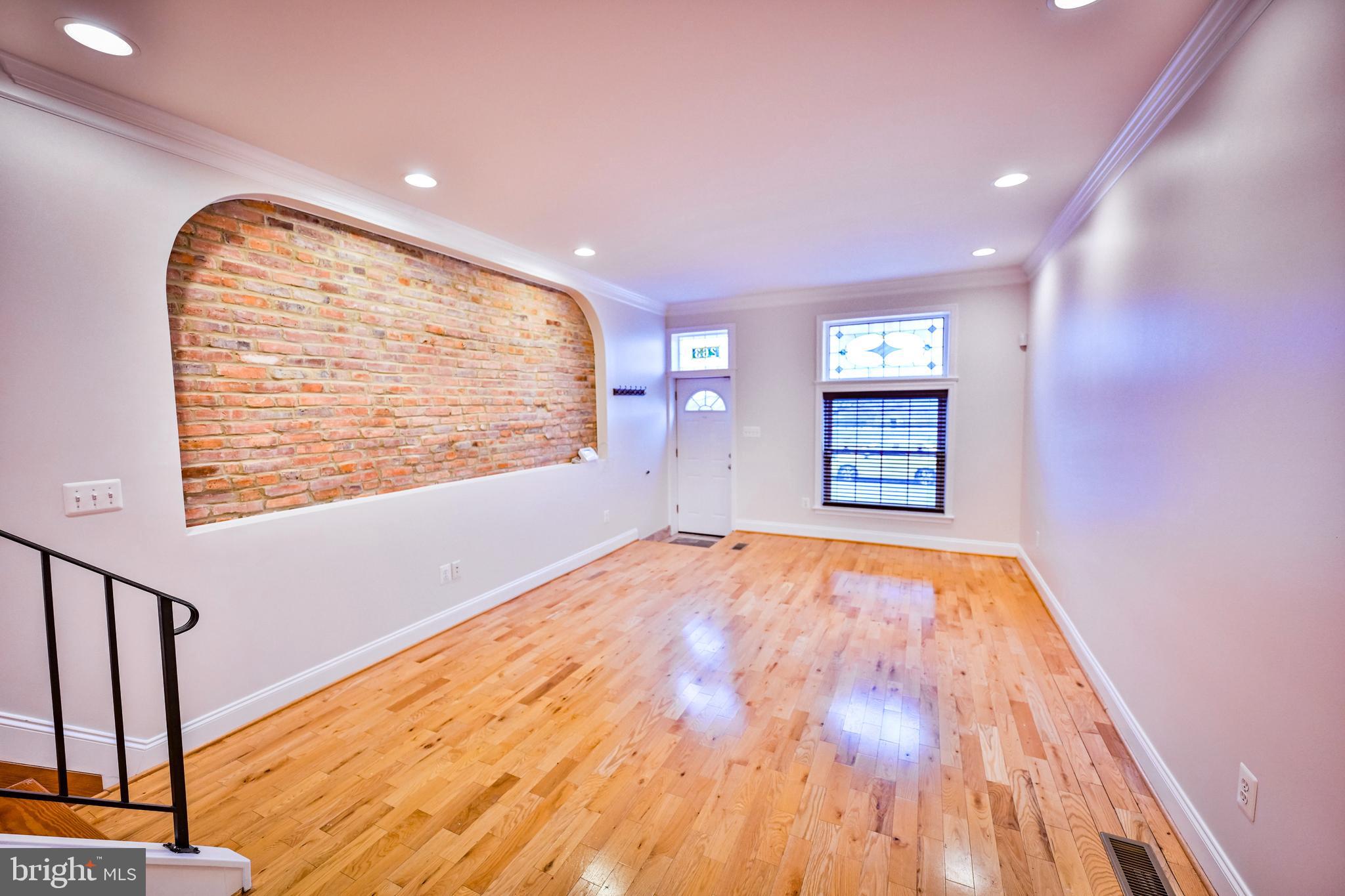 HIGHLANDTOWN - Residential