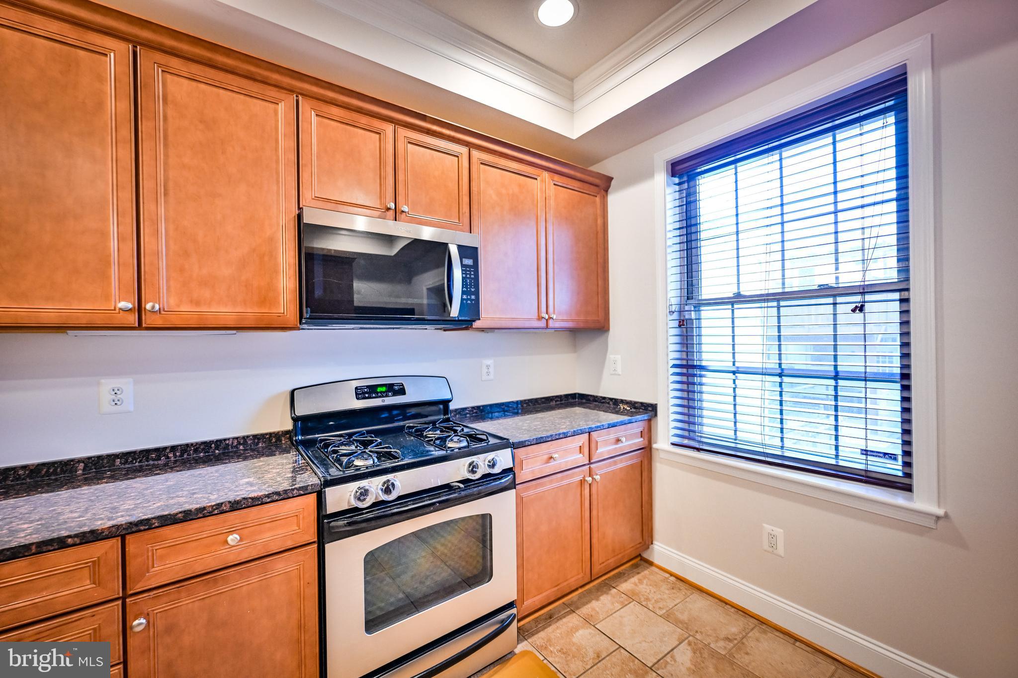 HIGHLANDTOWN - Residential