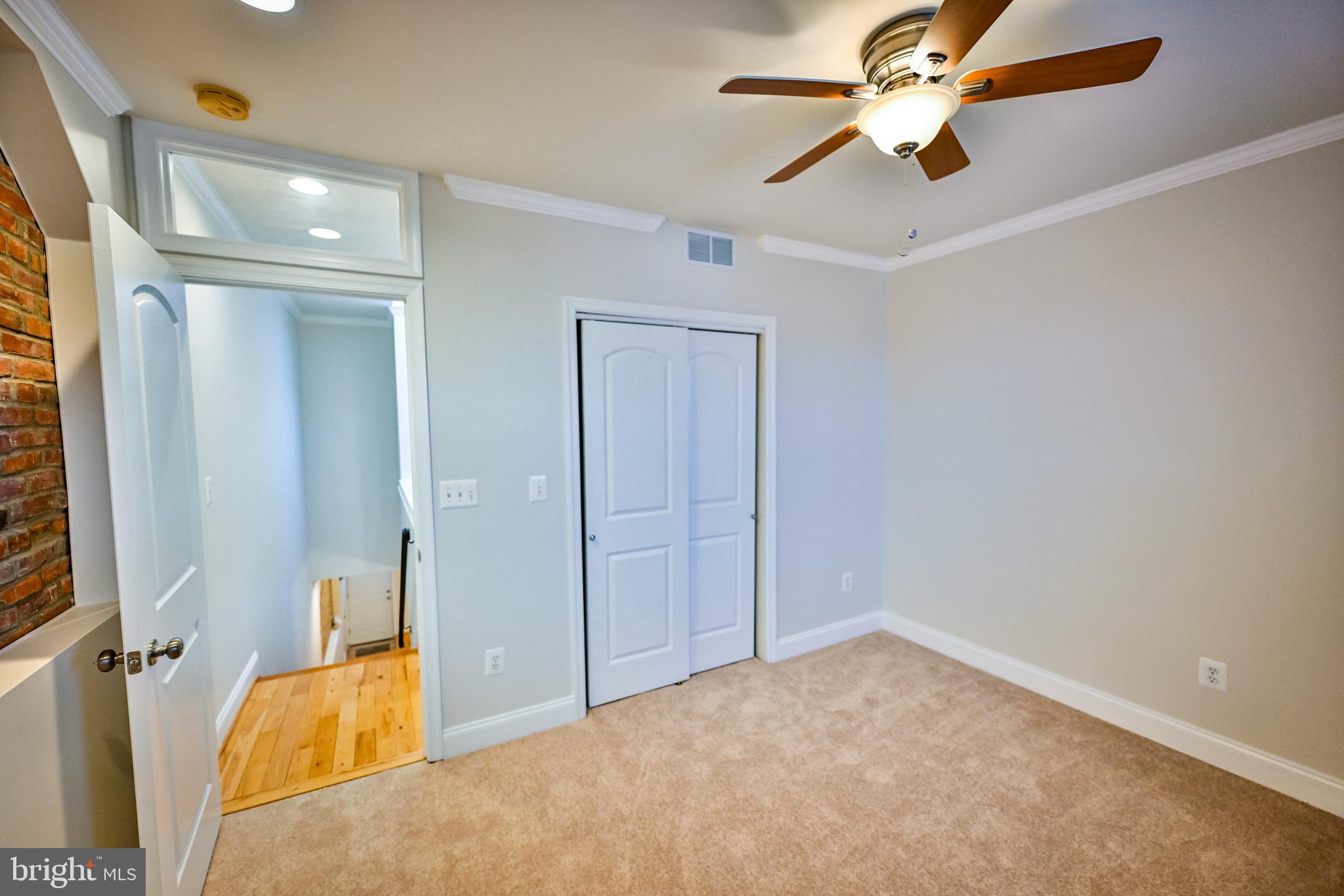 HIGHLANDTOWN - Residential