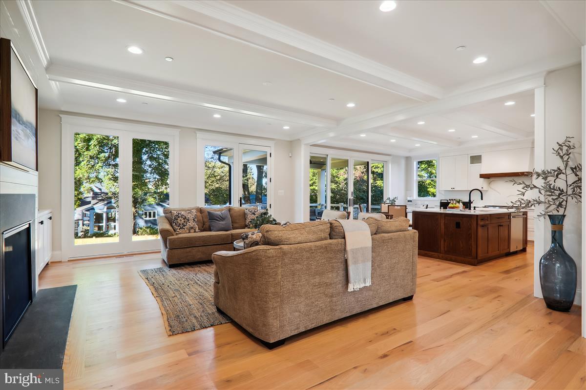 LANDON WOODS - Residential