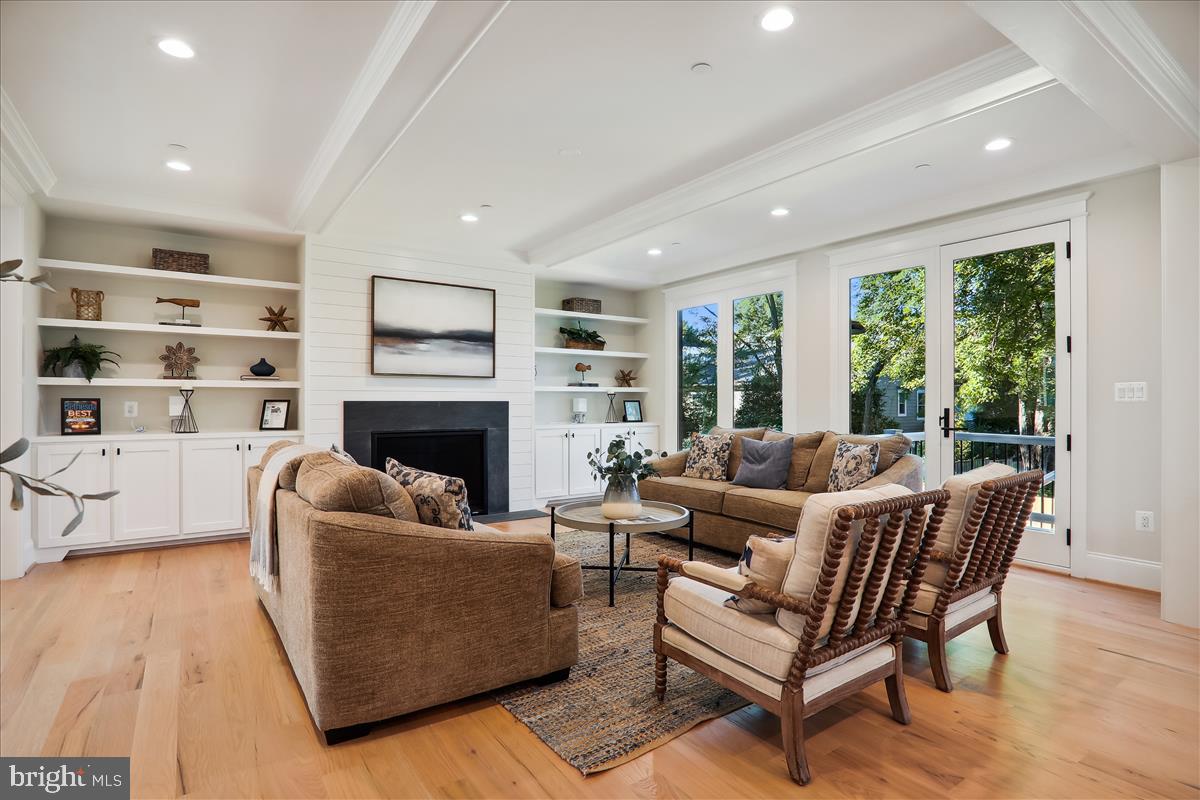 LANDON WOODS - Residential