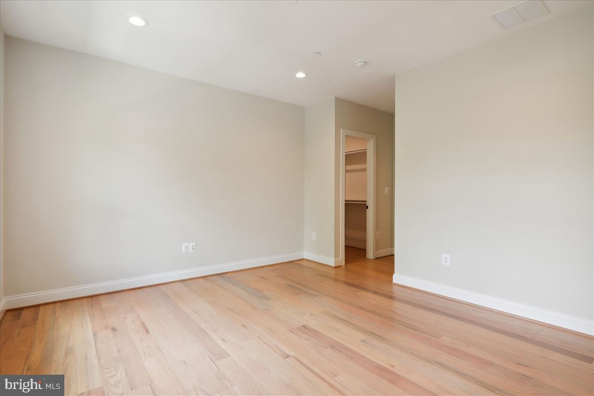 LANDON WOODS - Residential