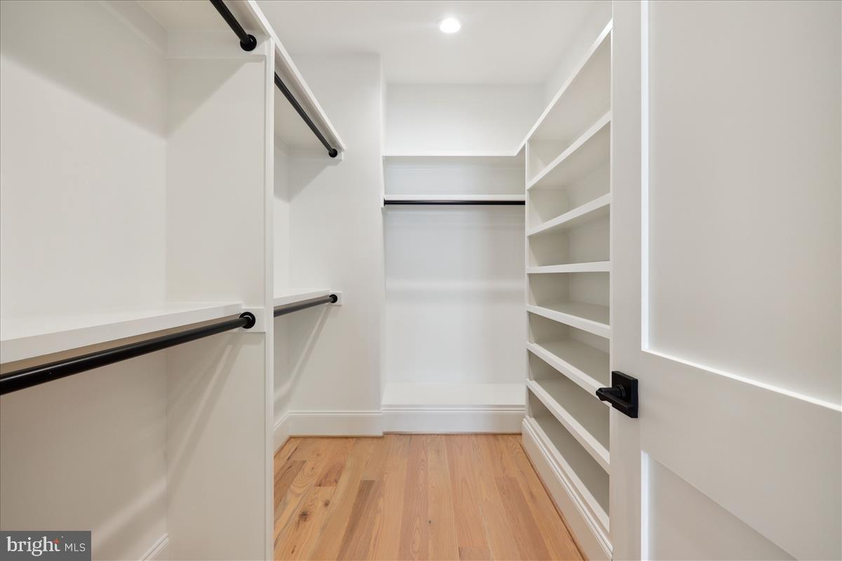 LANDON WOODS - Residential