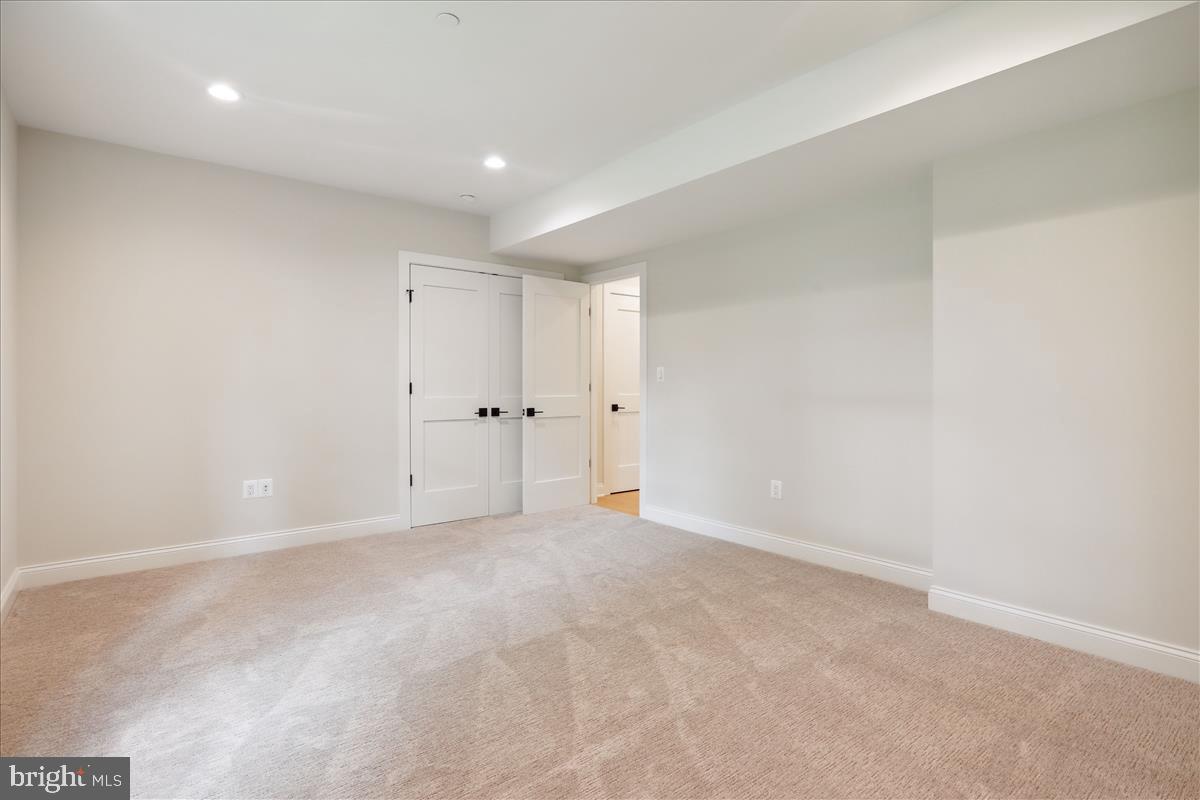 LANDON WOODS - Residential