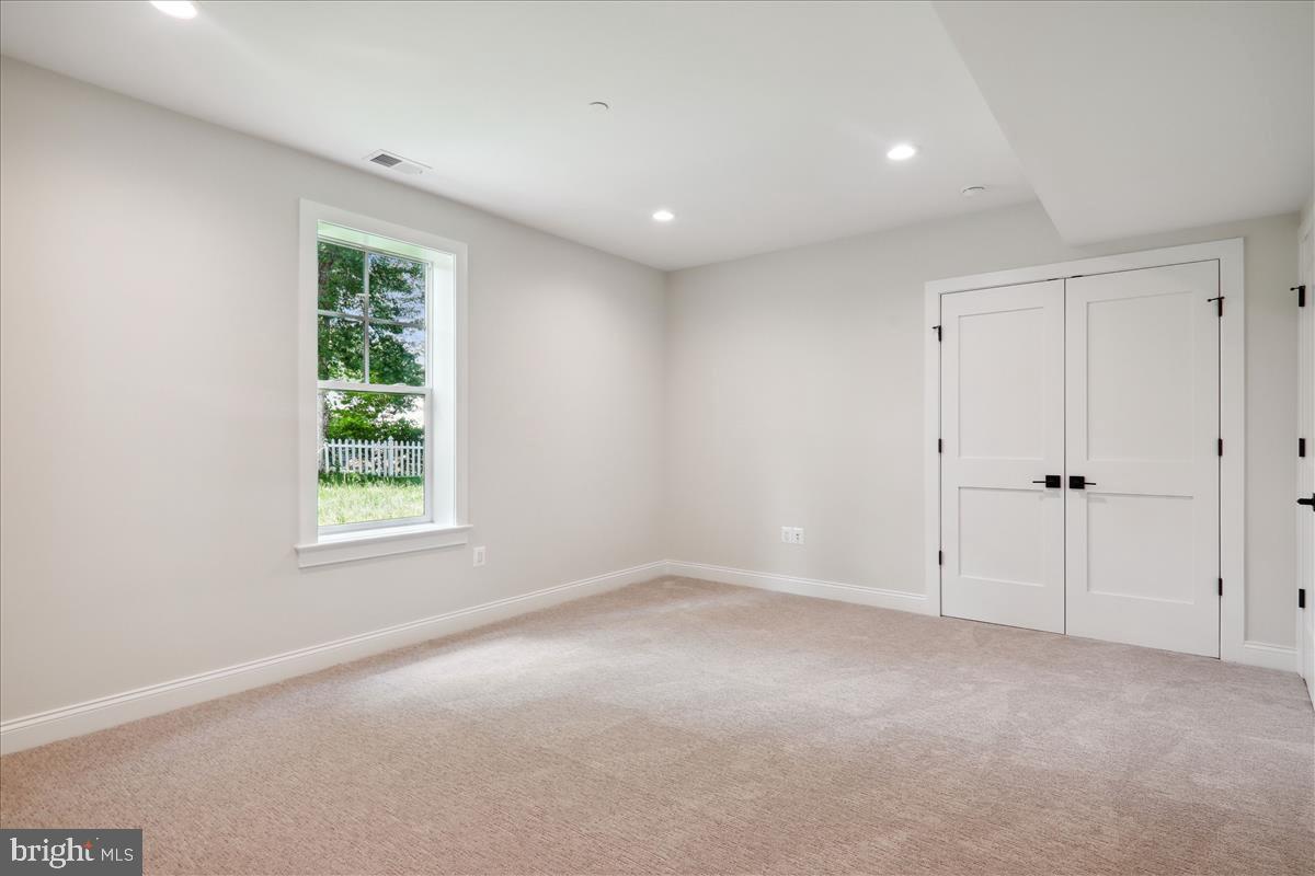 LANDON WOODS - Residential